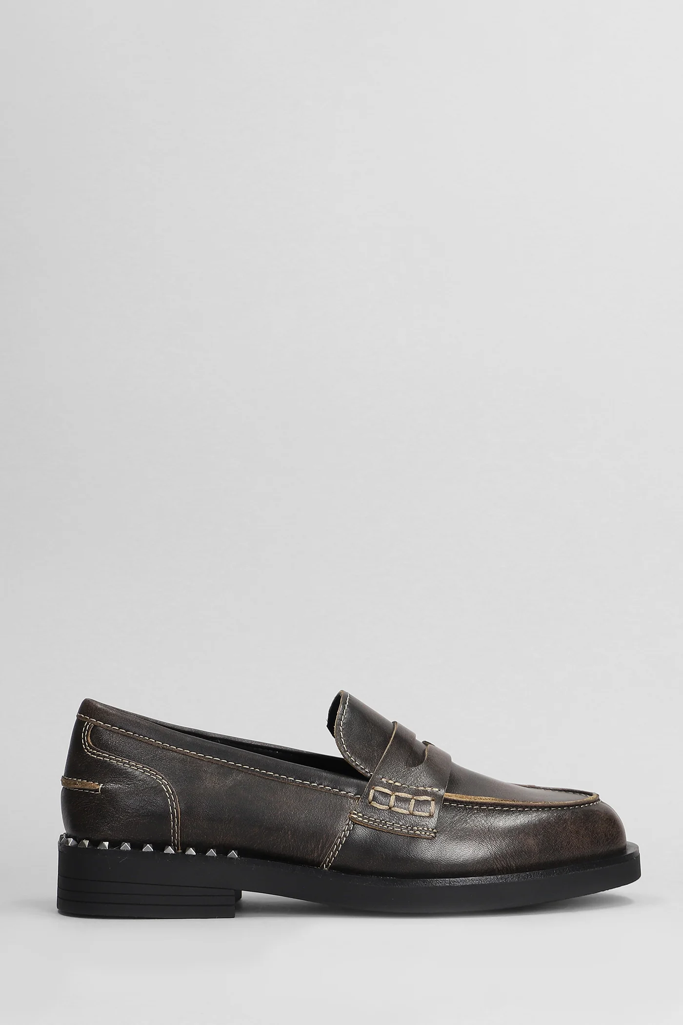 Winona Loafers in black leather