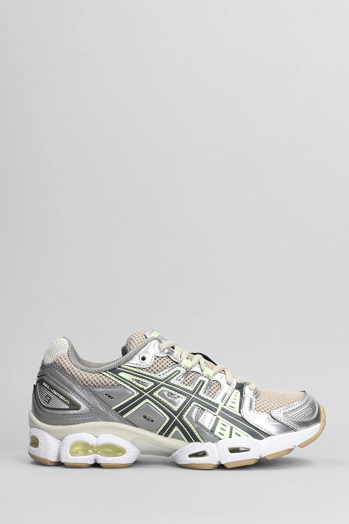 Gel-Nimbus 9 Sneakers in silver leather and fabric