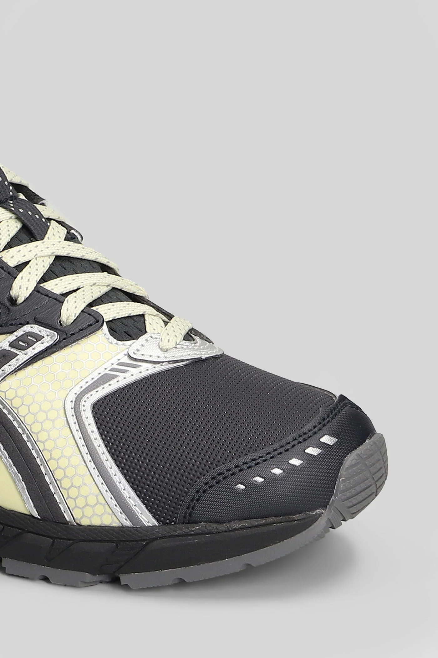 Ub11-S Gel-ds Train Sneakers in black leather and fabric - Image 5