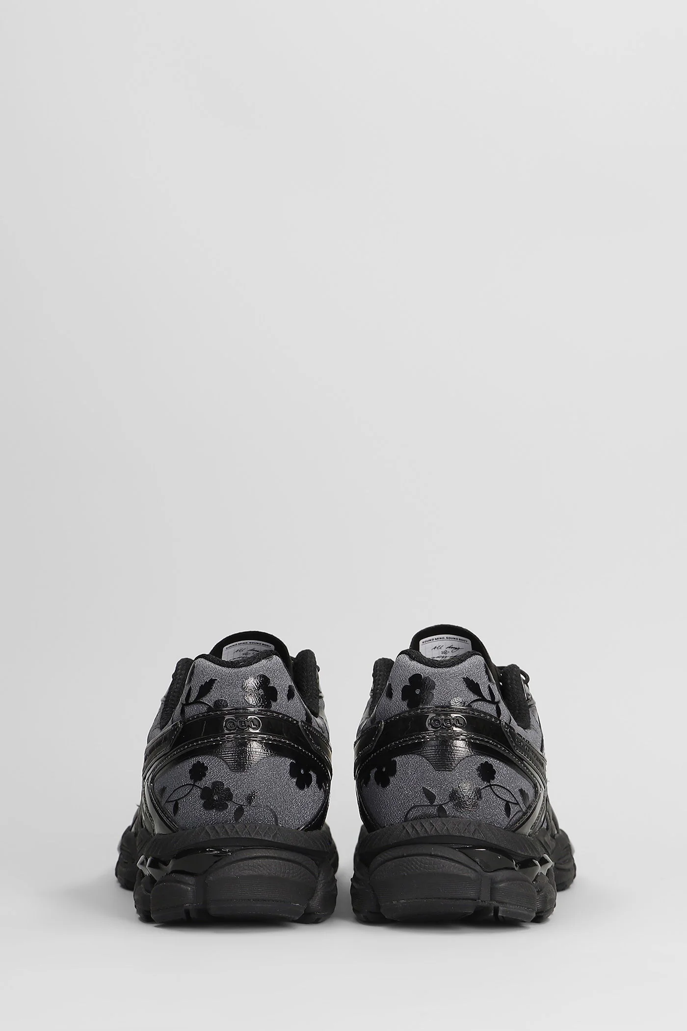 Gel-Cumulus 16 Sscb Sneakers in black leather and fabric - Image 4