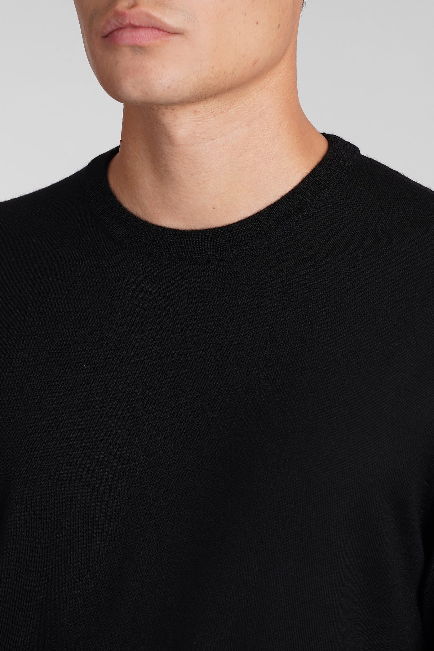 M195 Knitwear in black wool - Image 5