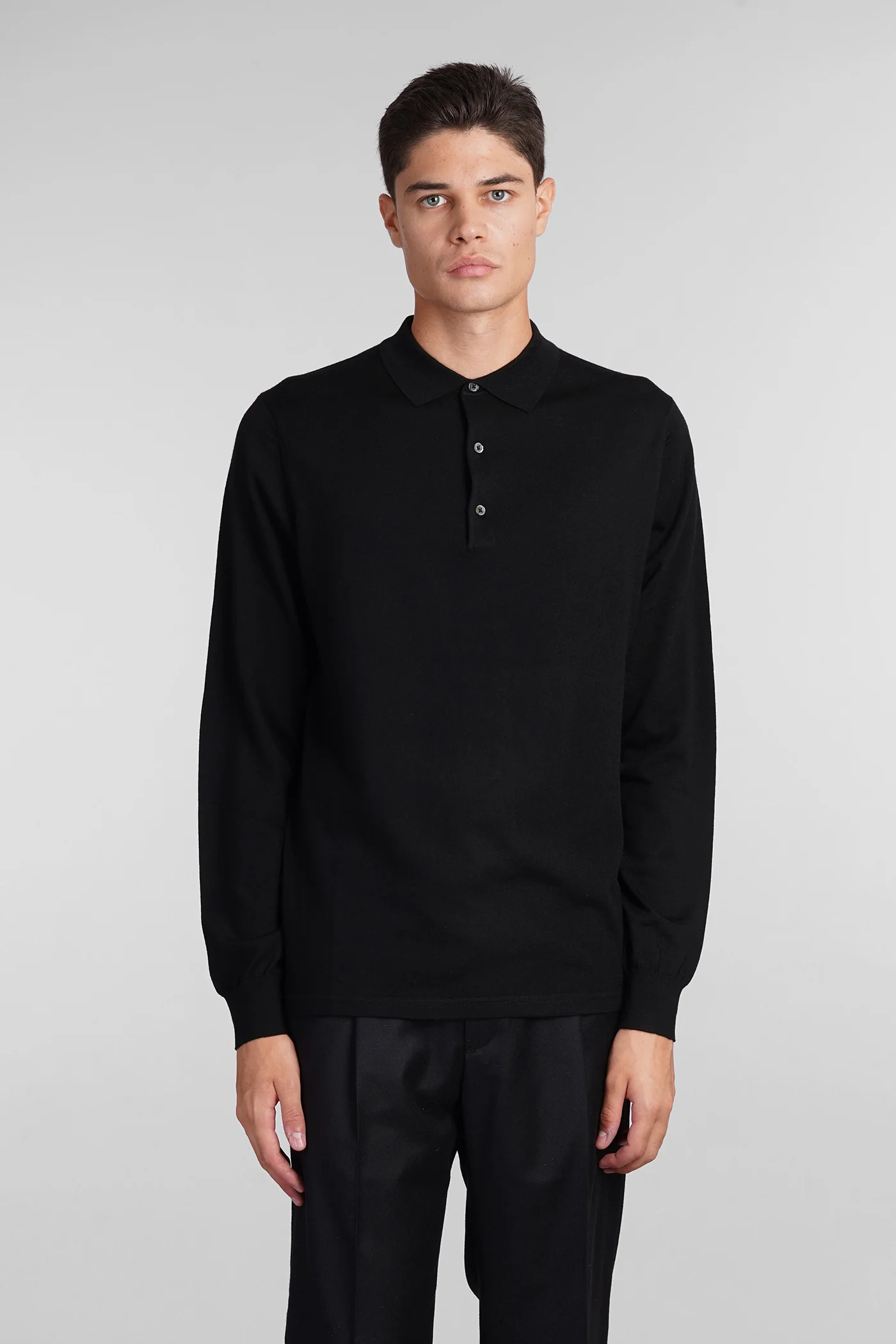 M197 Polo in black wool