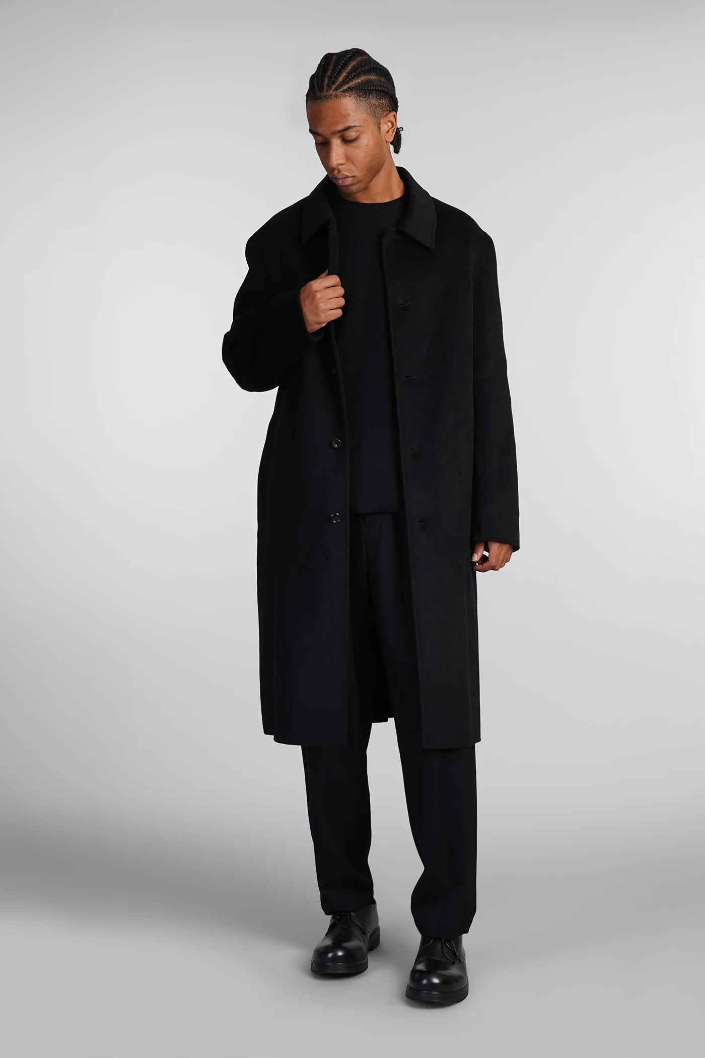 Coat in black wool - Image 2