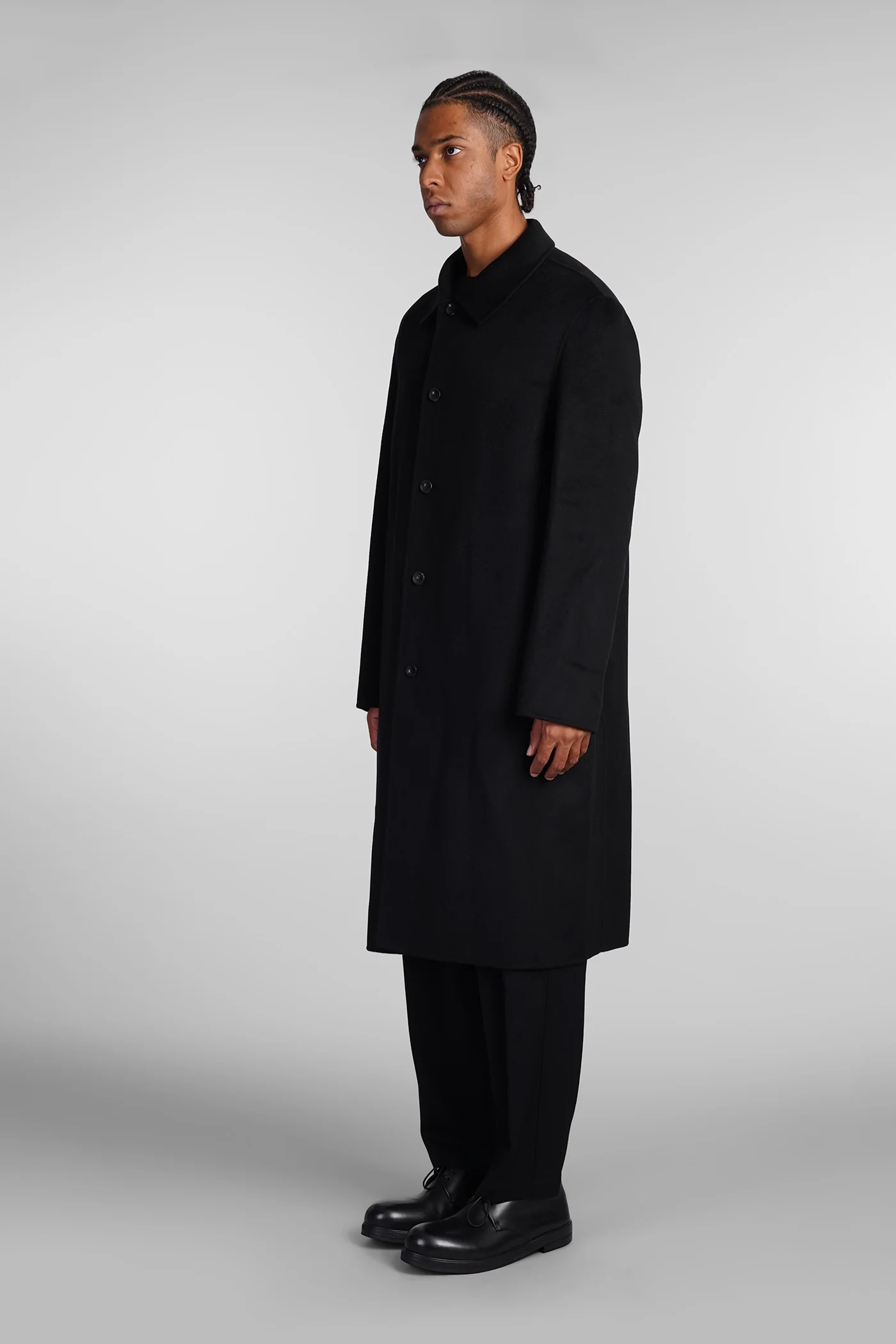 Coat in black wool - Image 4