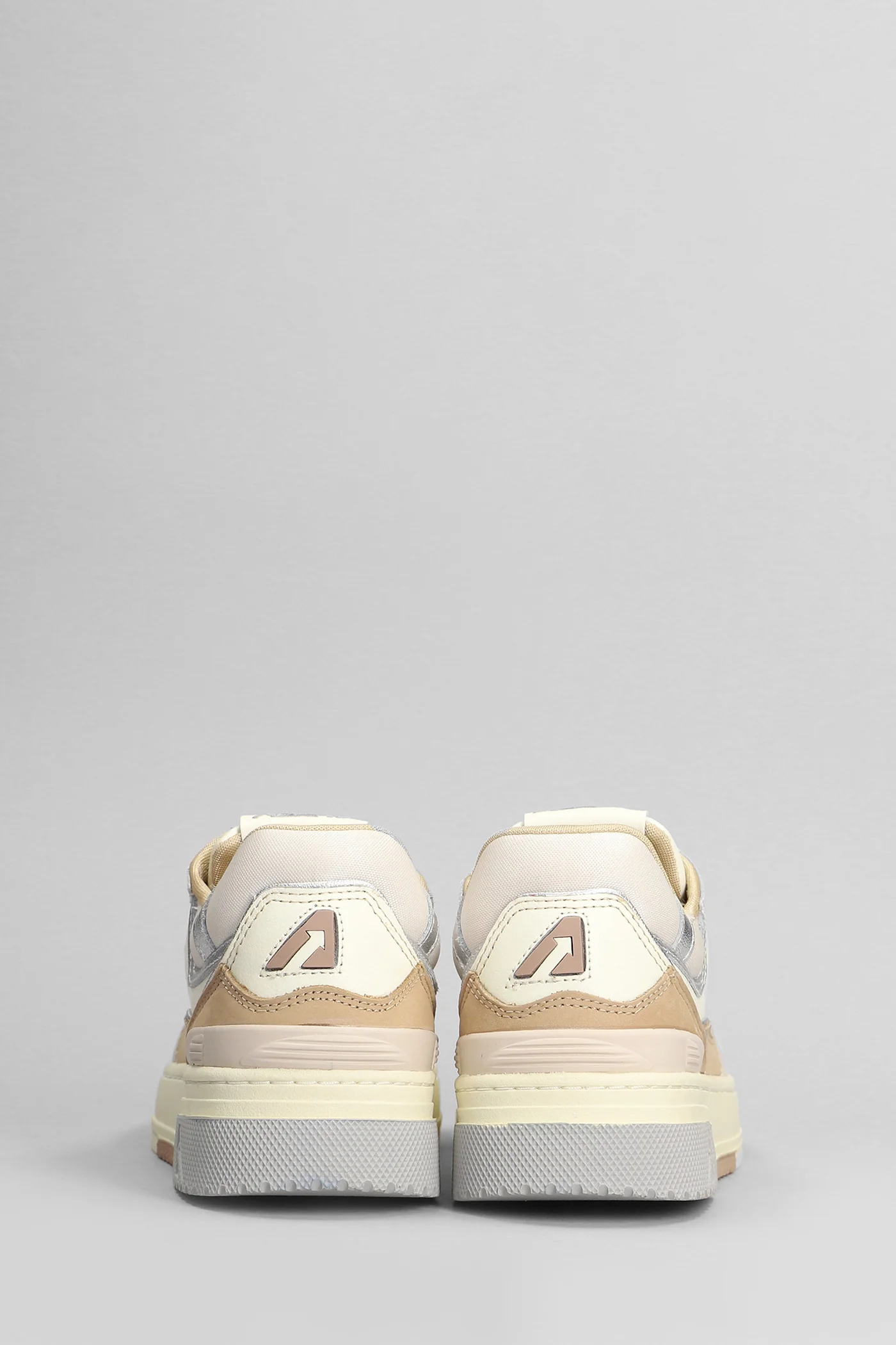 Clc Low Sneakers in beige leather - Image 4