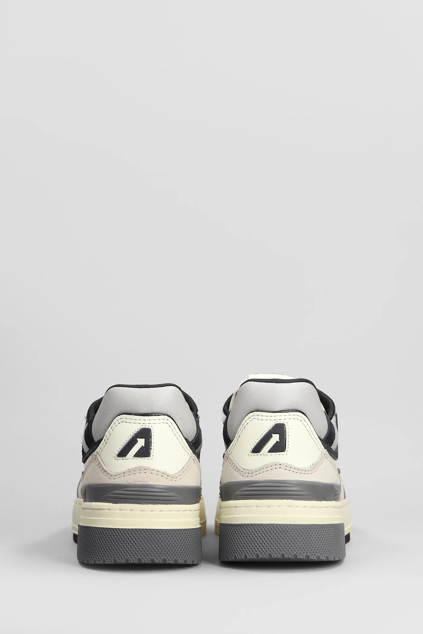 Clc Low Sneakers in grey suede and leather - Image 4
