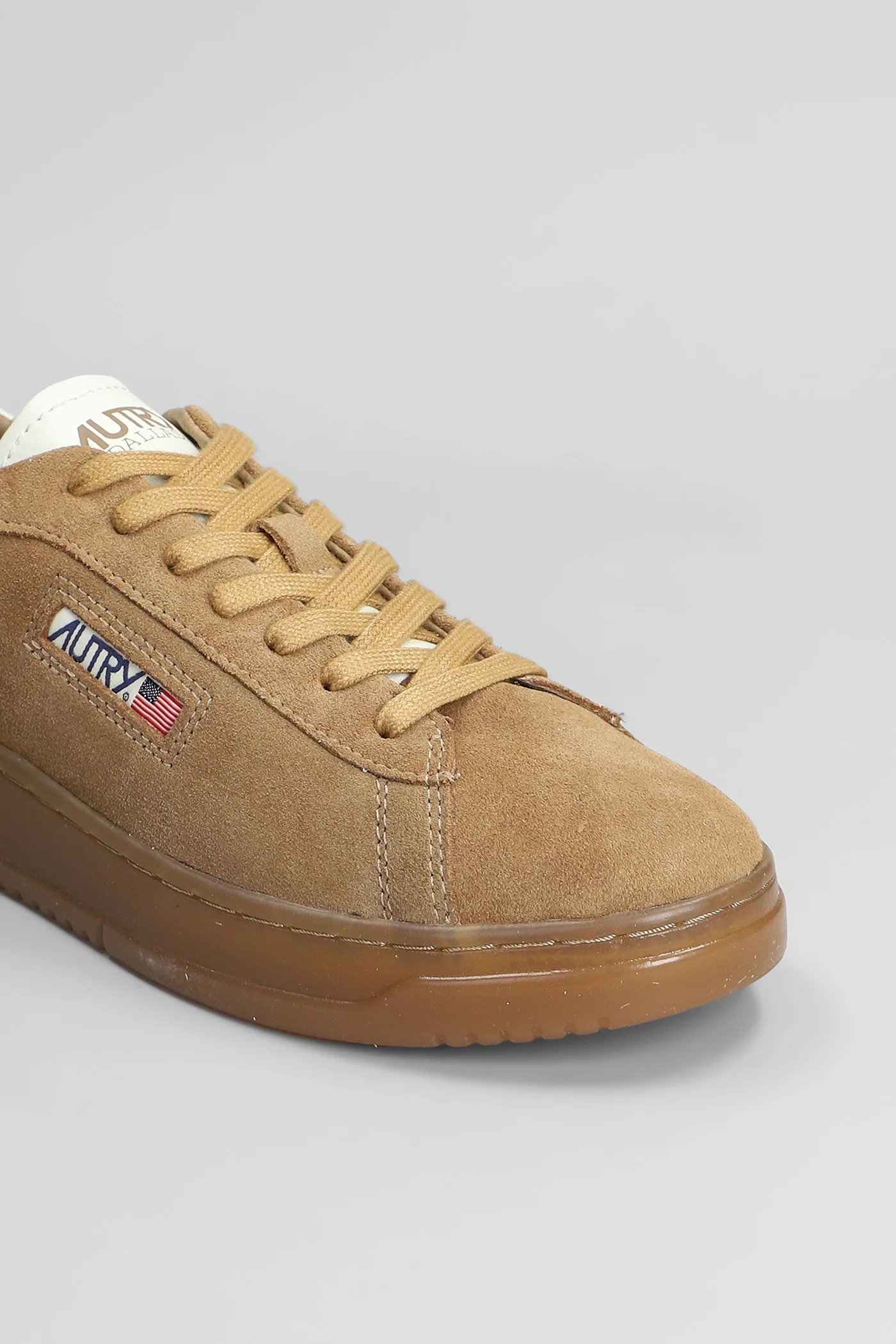 Dallas Low Sneakers in Camel suede - Image 5