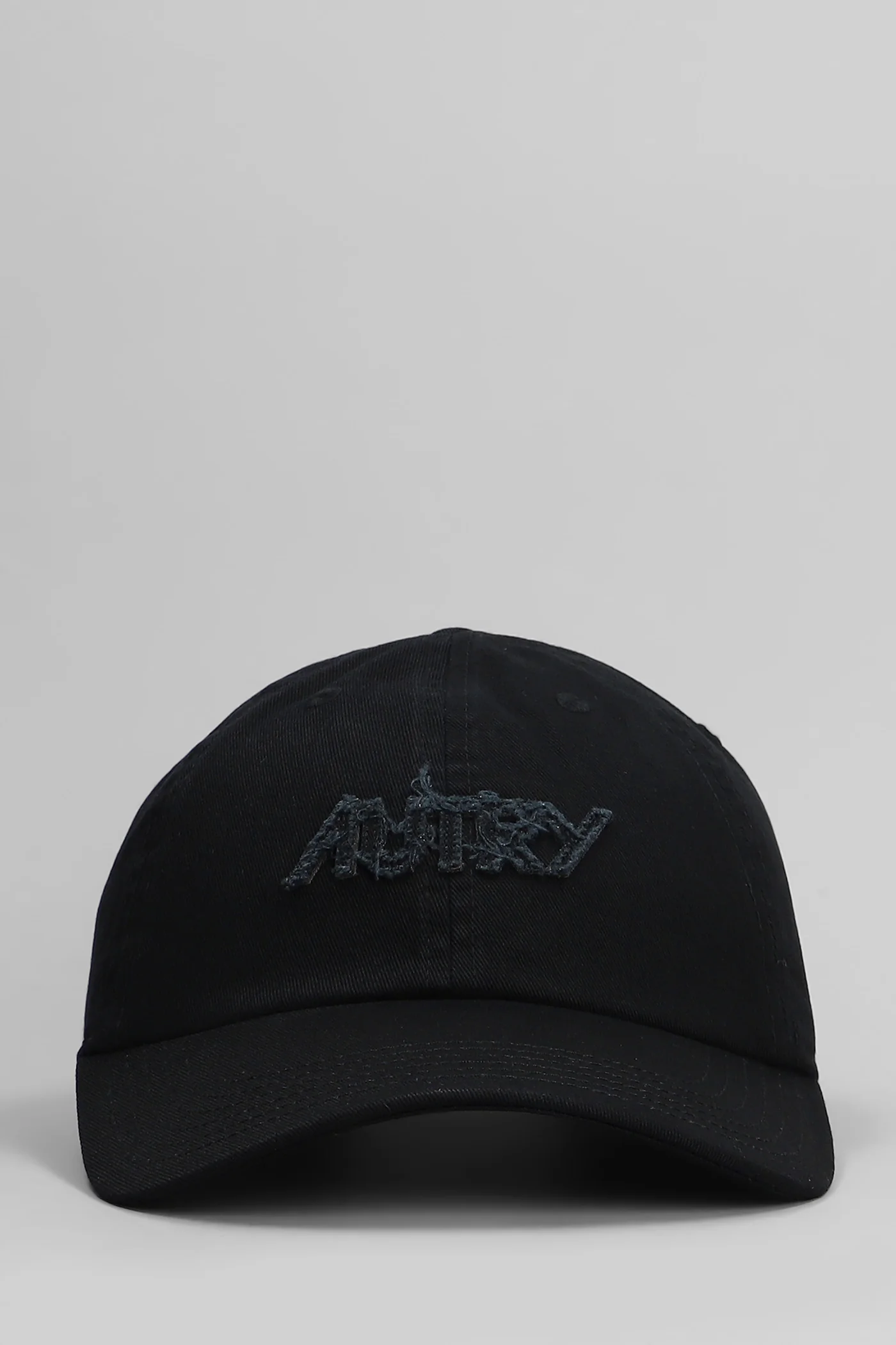 Hats in black cotton