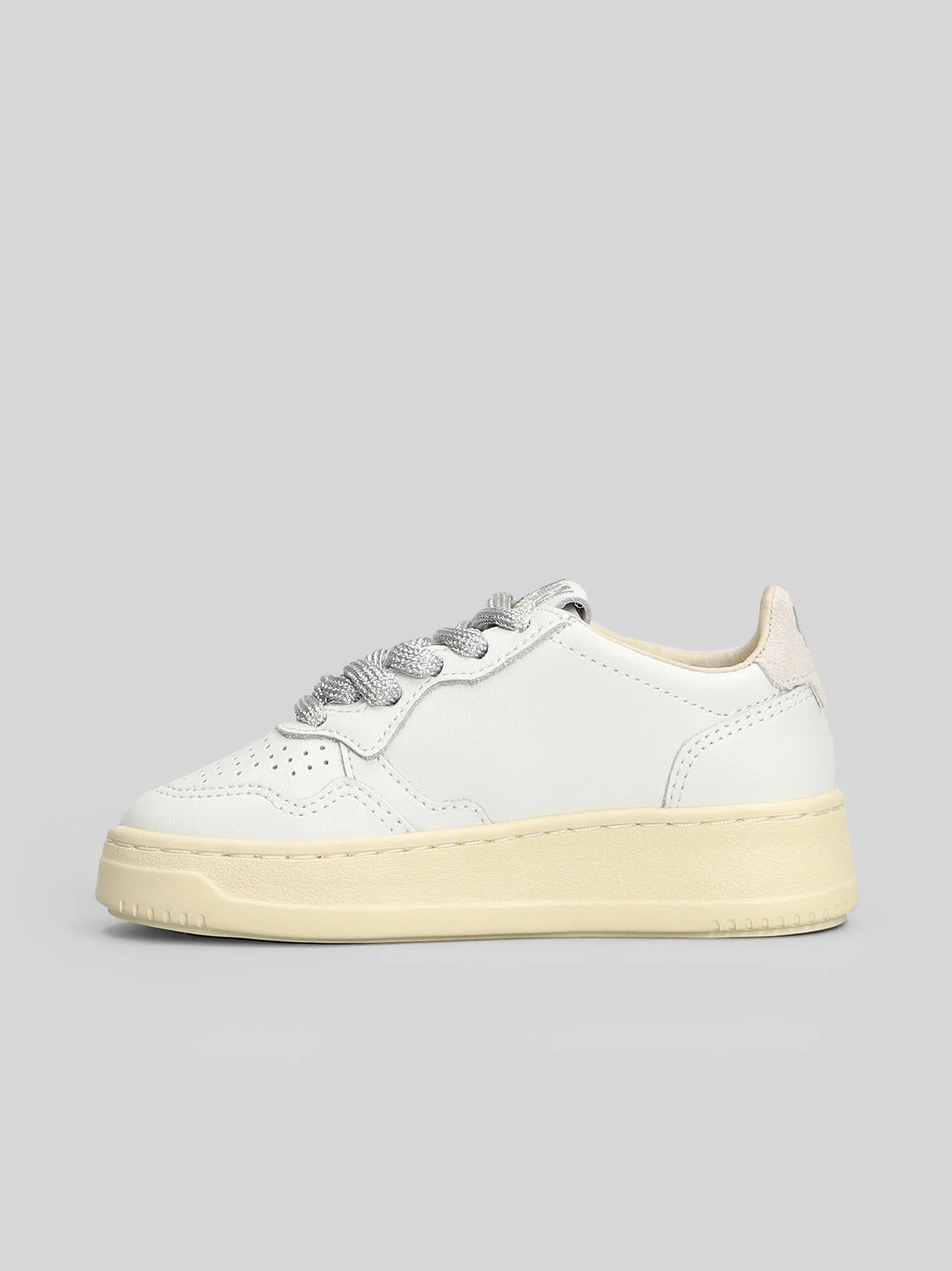 Medalist Low Sneakers in white leather - Image 3