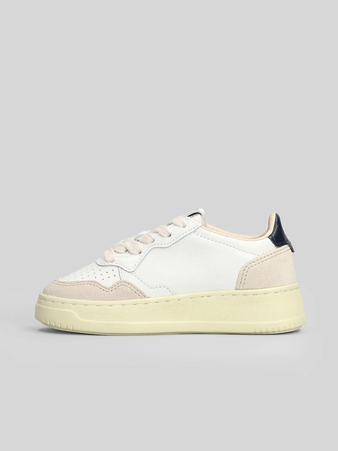 Medalist Low Sneakers in white suede and leather - Image 3