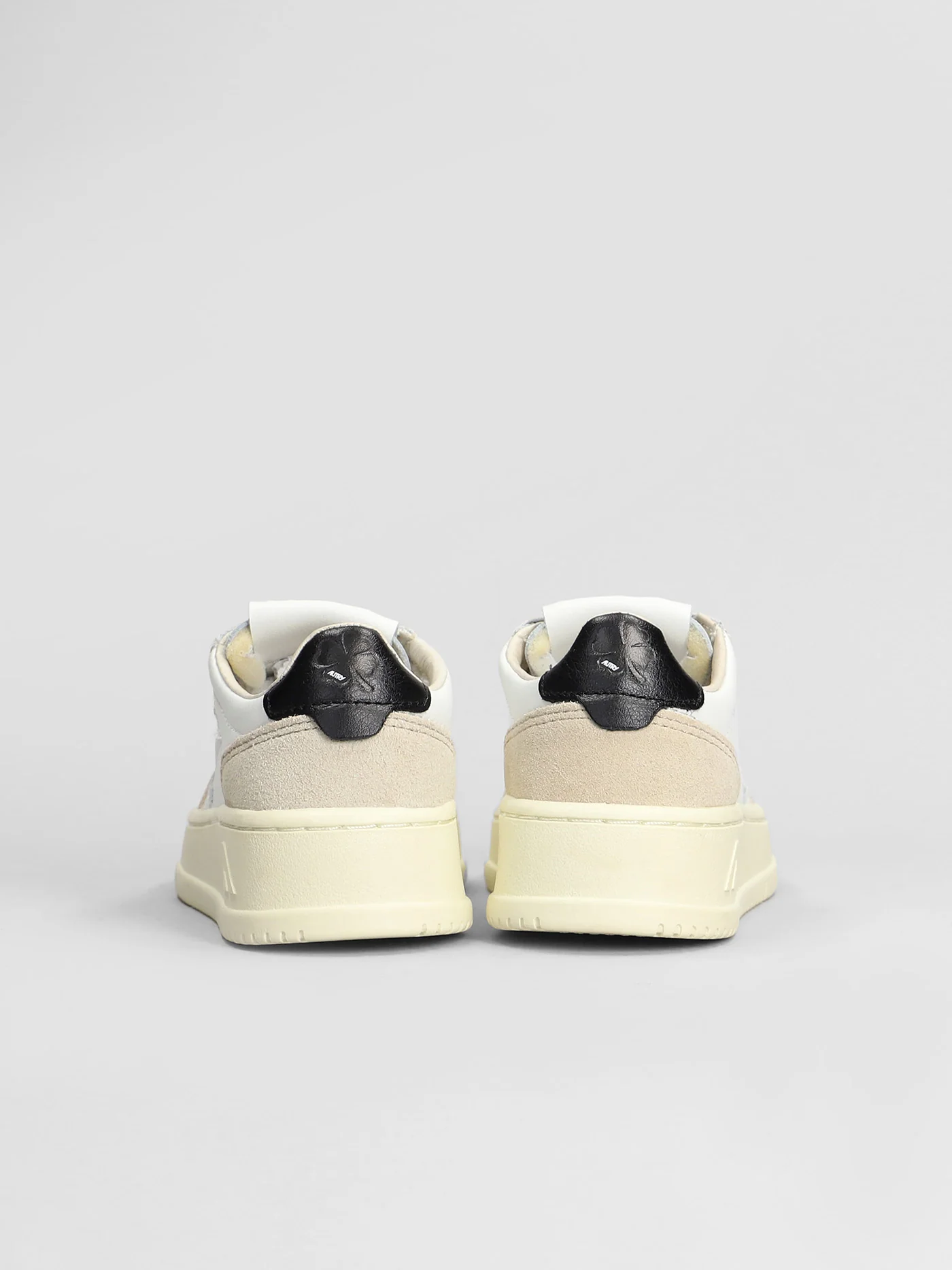 Medalist Sneakers in beige suede and leather - Image 4
