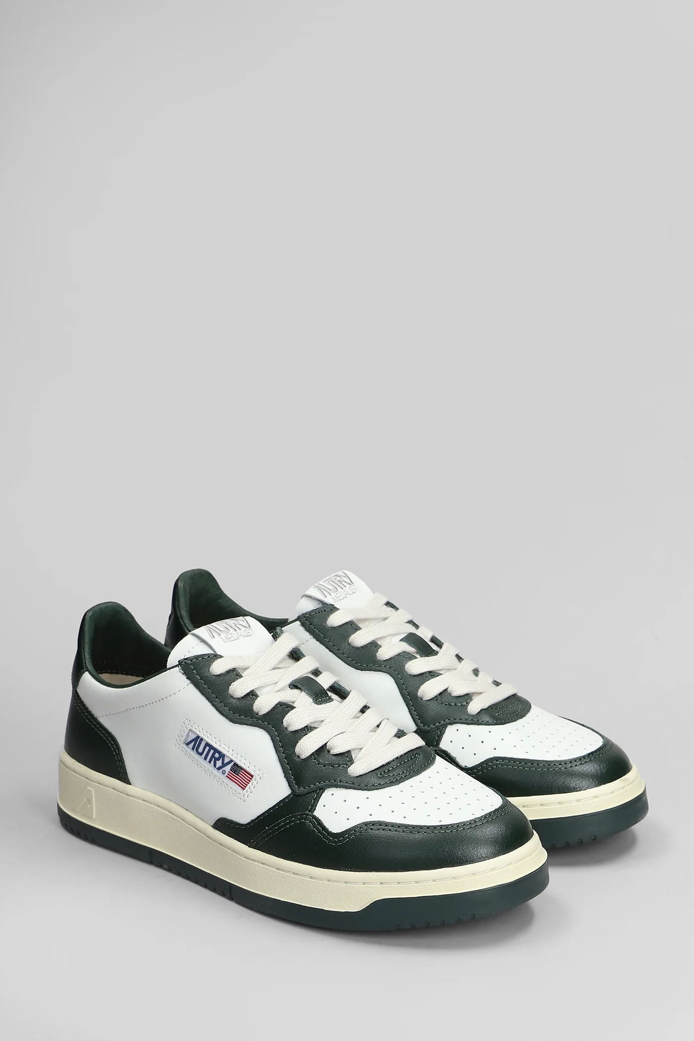 Medalist Low Sneakers in green leather - Image 2