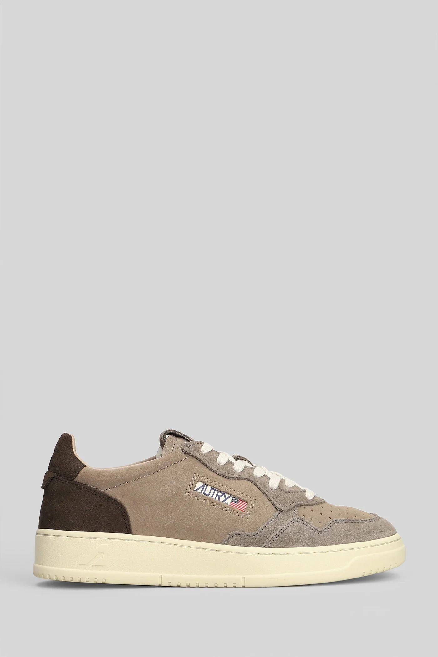 Medalist Low Sneakers in taupe suede