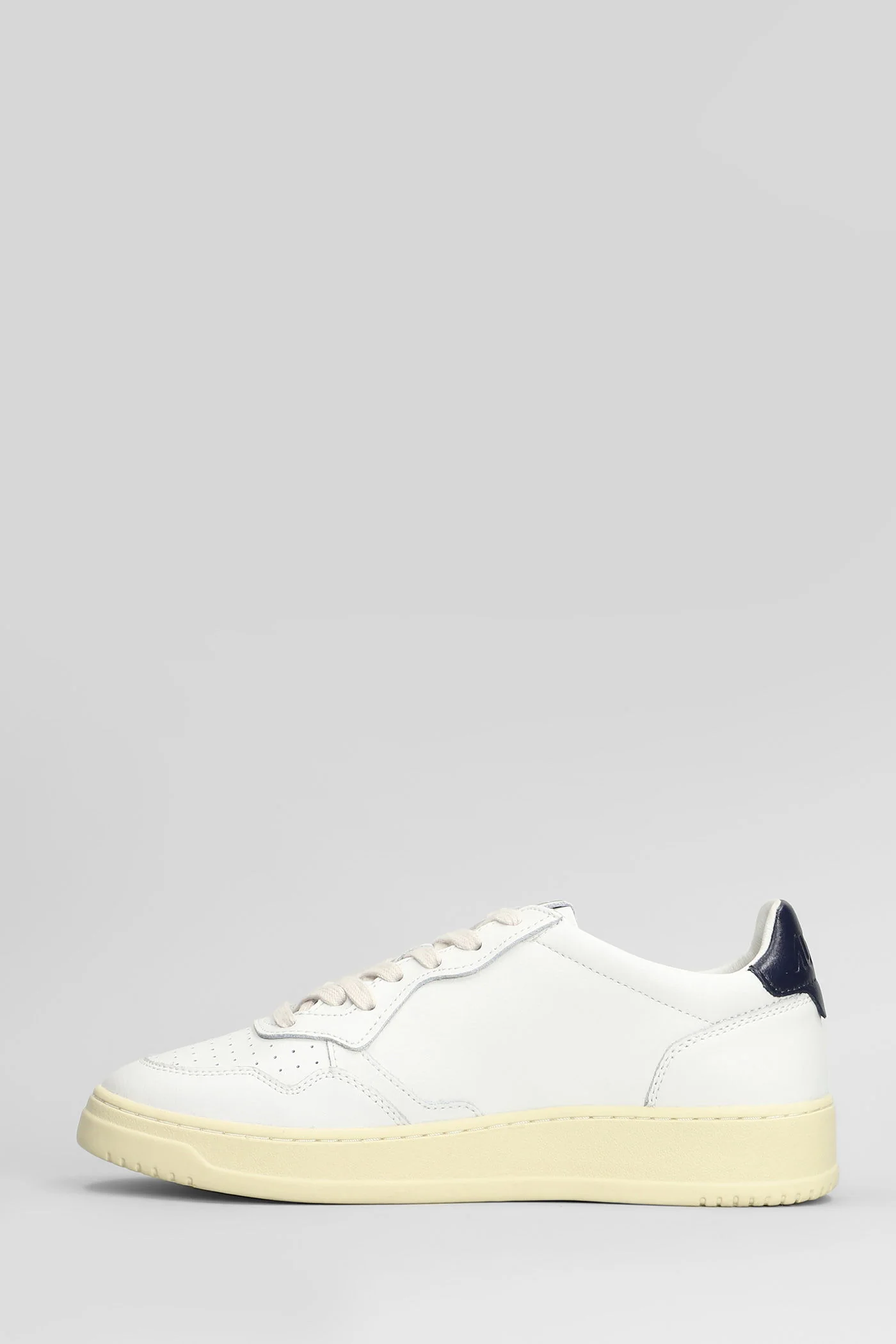 Medalist Low Sneakers in white leather - Image 3