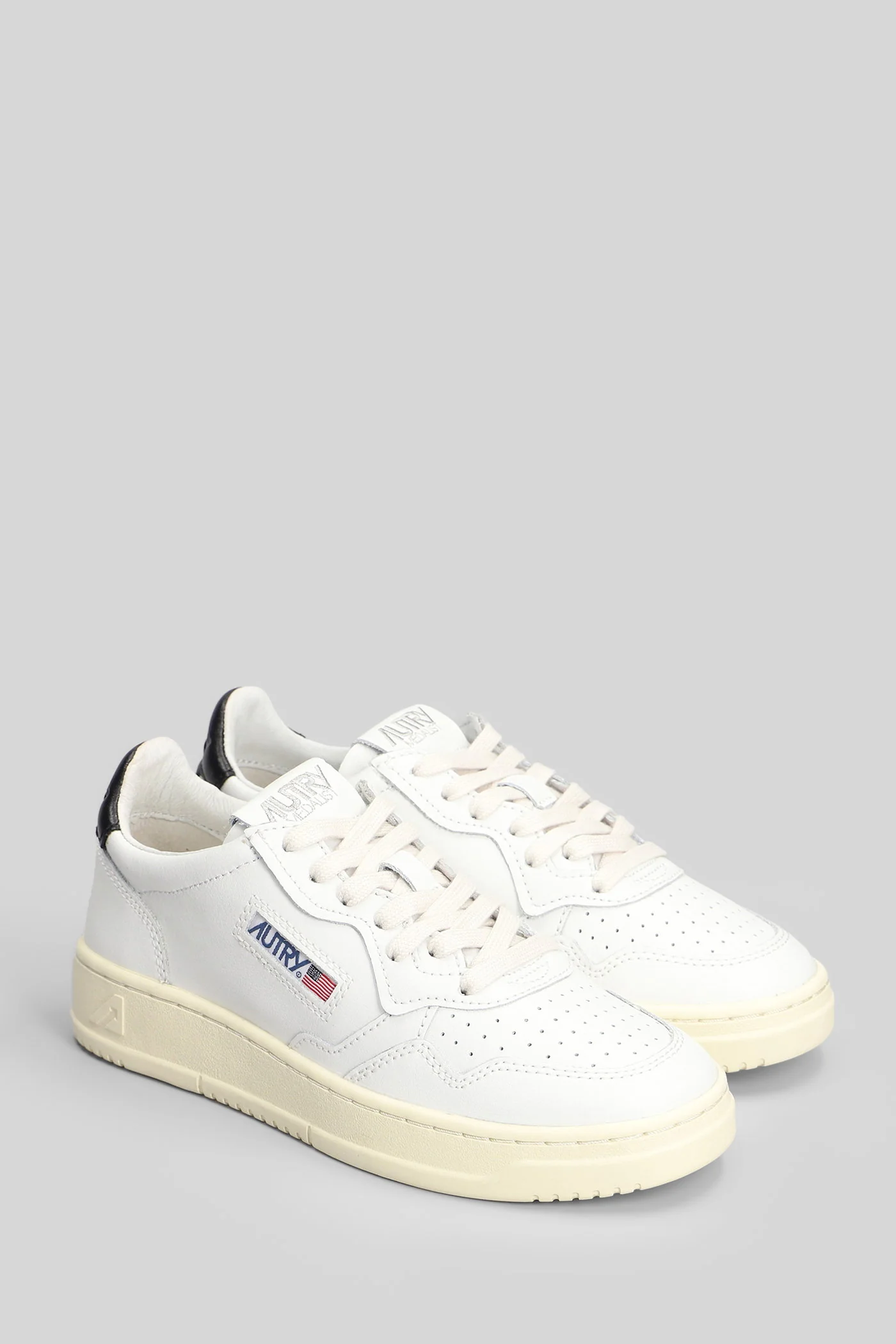 Medalist Low Sneakers in white leather - Image 2