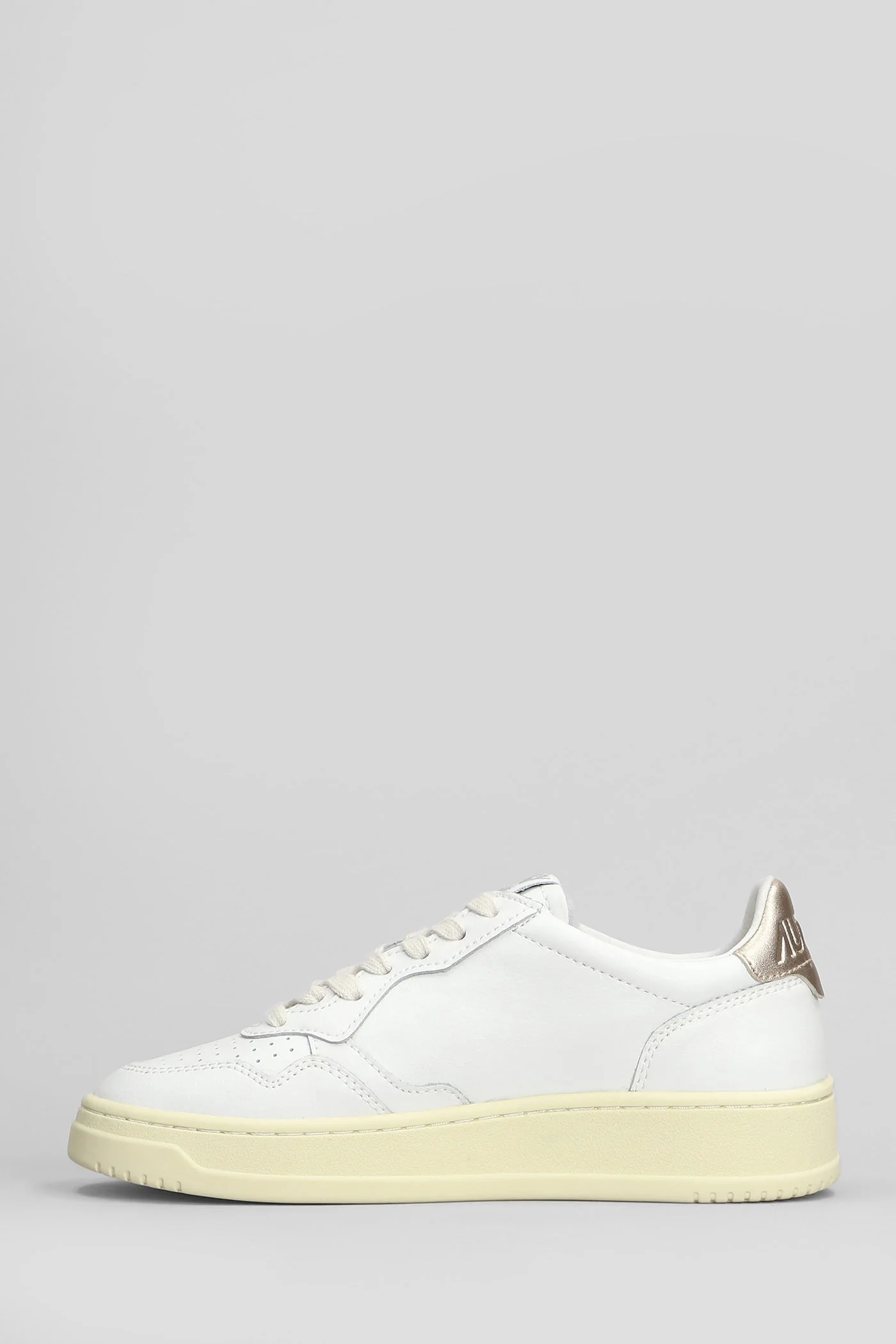 Medalist Low Sneakers in white leather - Image 3