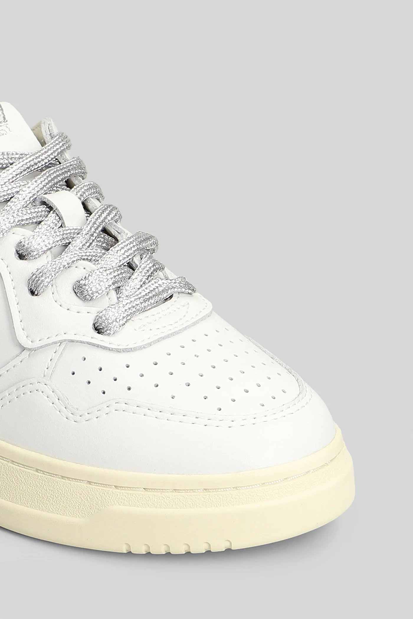 Medalist Low Sneakers in white leather - Image 5