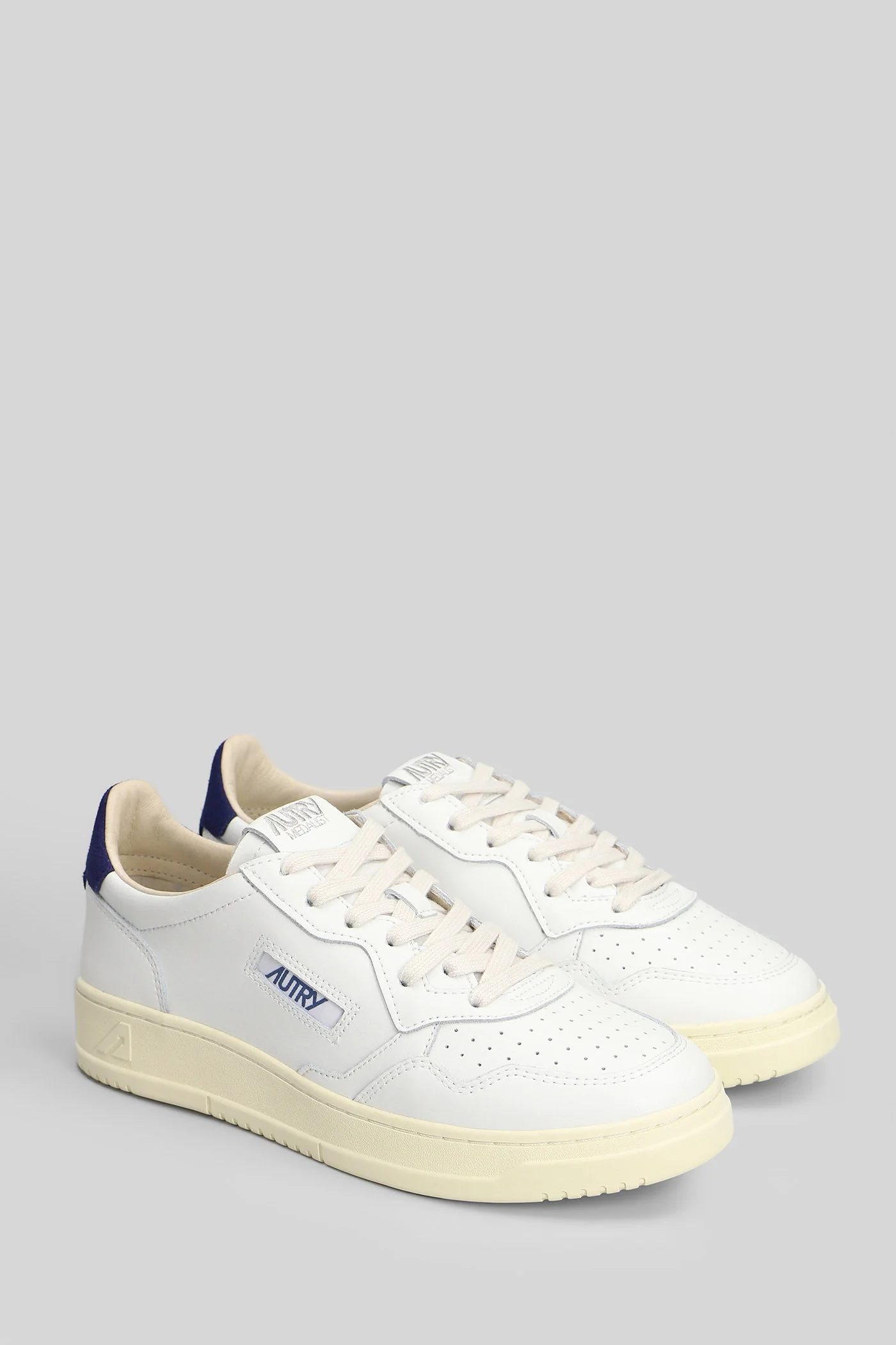 Medalist Low Sneakers in white leather - Image 2