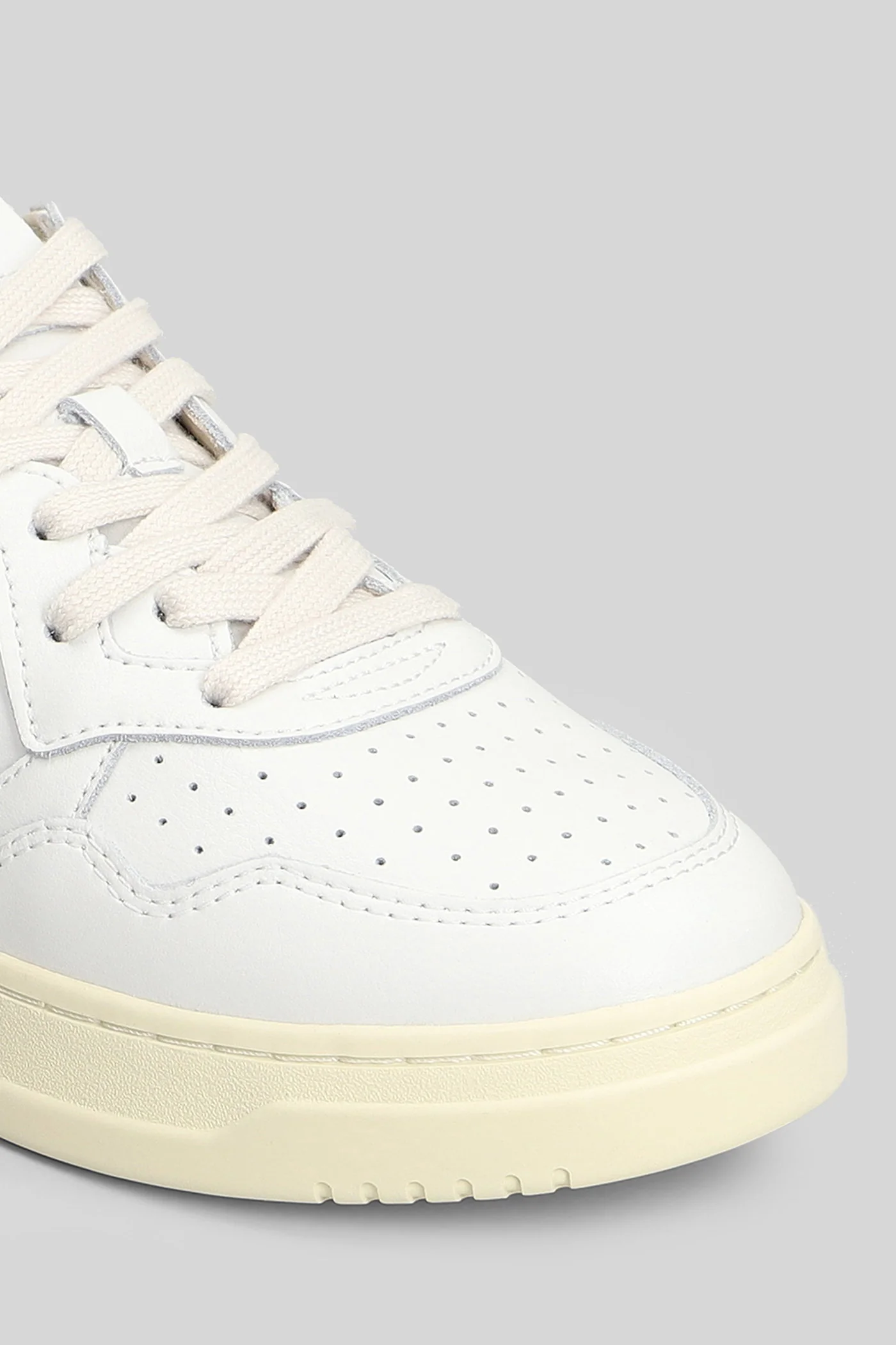 Medalist Low Sneakers in white leather - Image 5