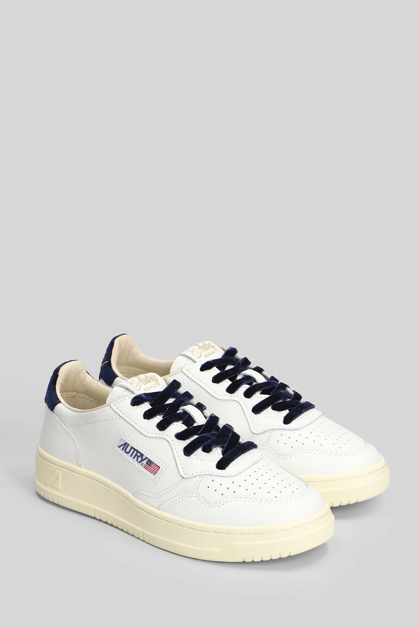 Medalist Low Sneakers in white leather - Image 2