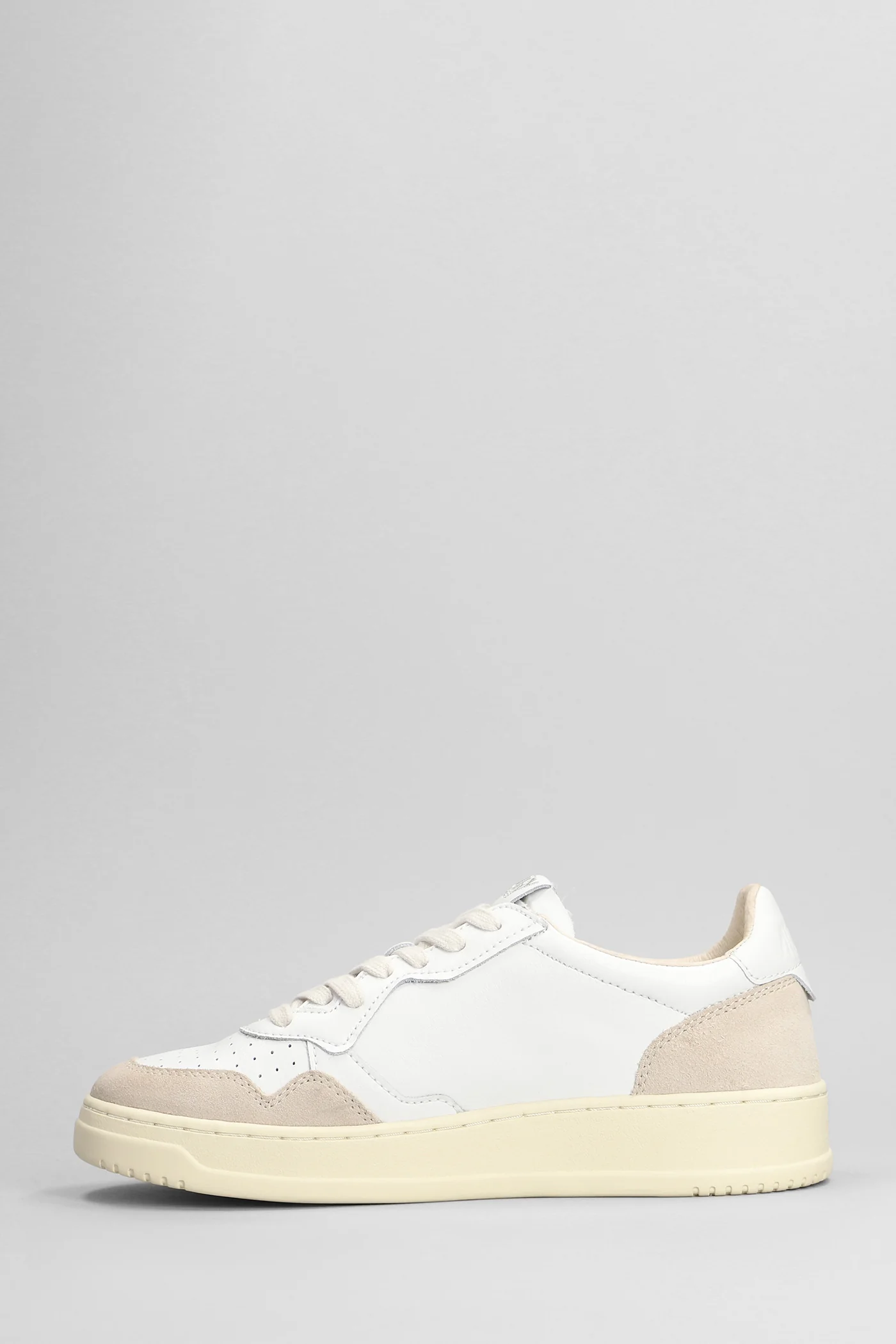 Medalist Low Sneakers in white suede and leather - Image 3