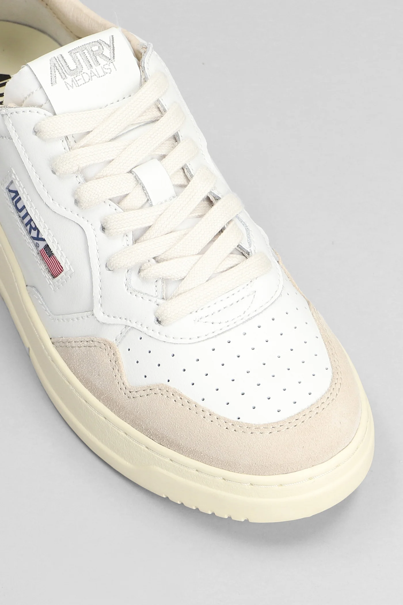Medalist Low Sneakers in white suede and leather - Image 5