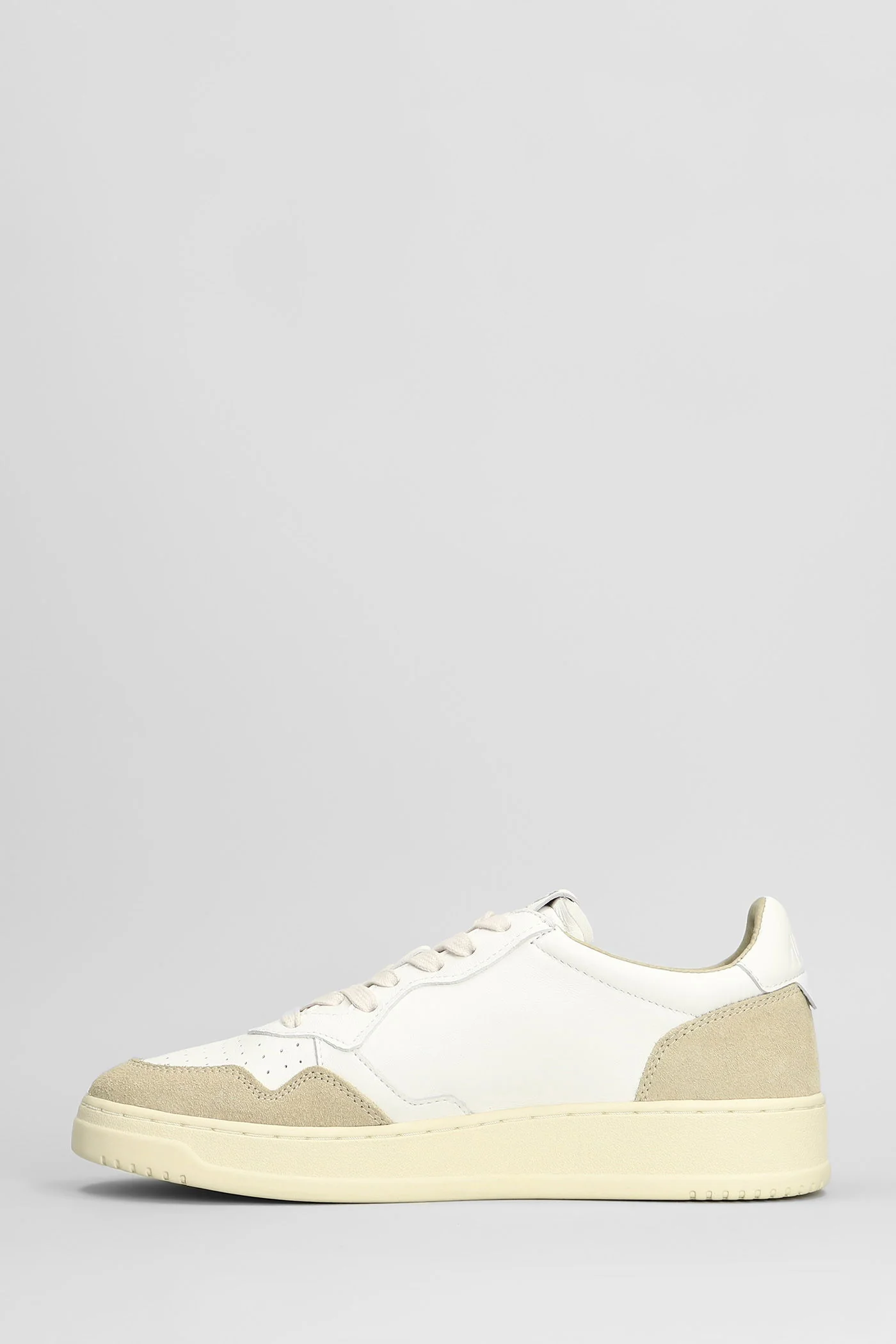 Medalist Low Sneakers in white suede and leather - Image 3