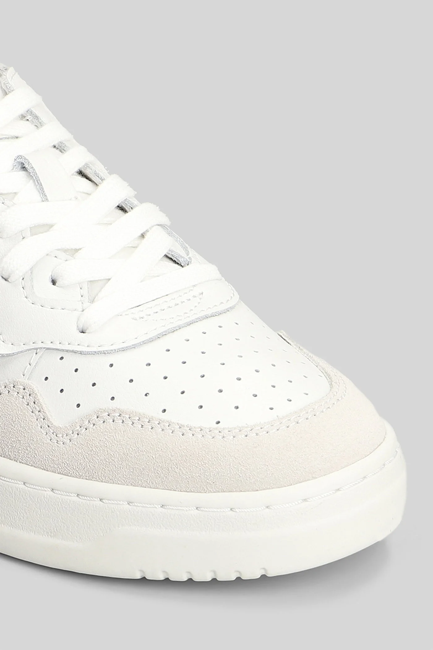 Medalist Low Sneakers in white suede and leather - Image 10