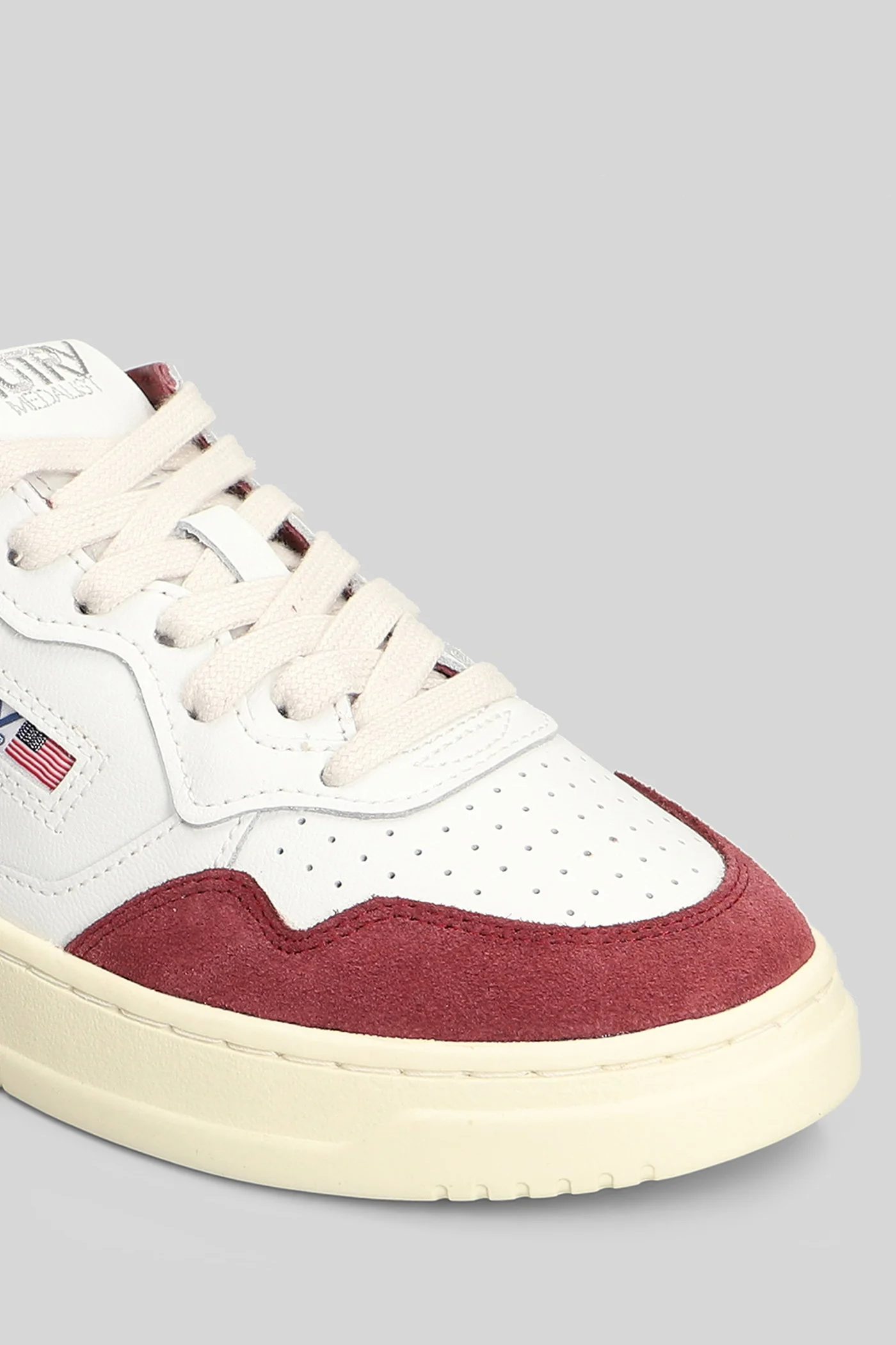Medalist Low Sneakers in white suede and leather - Image 5