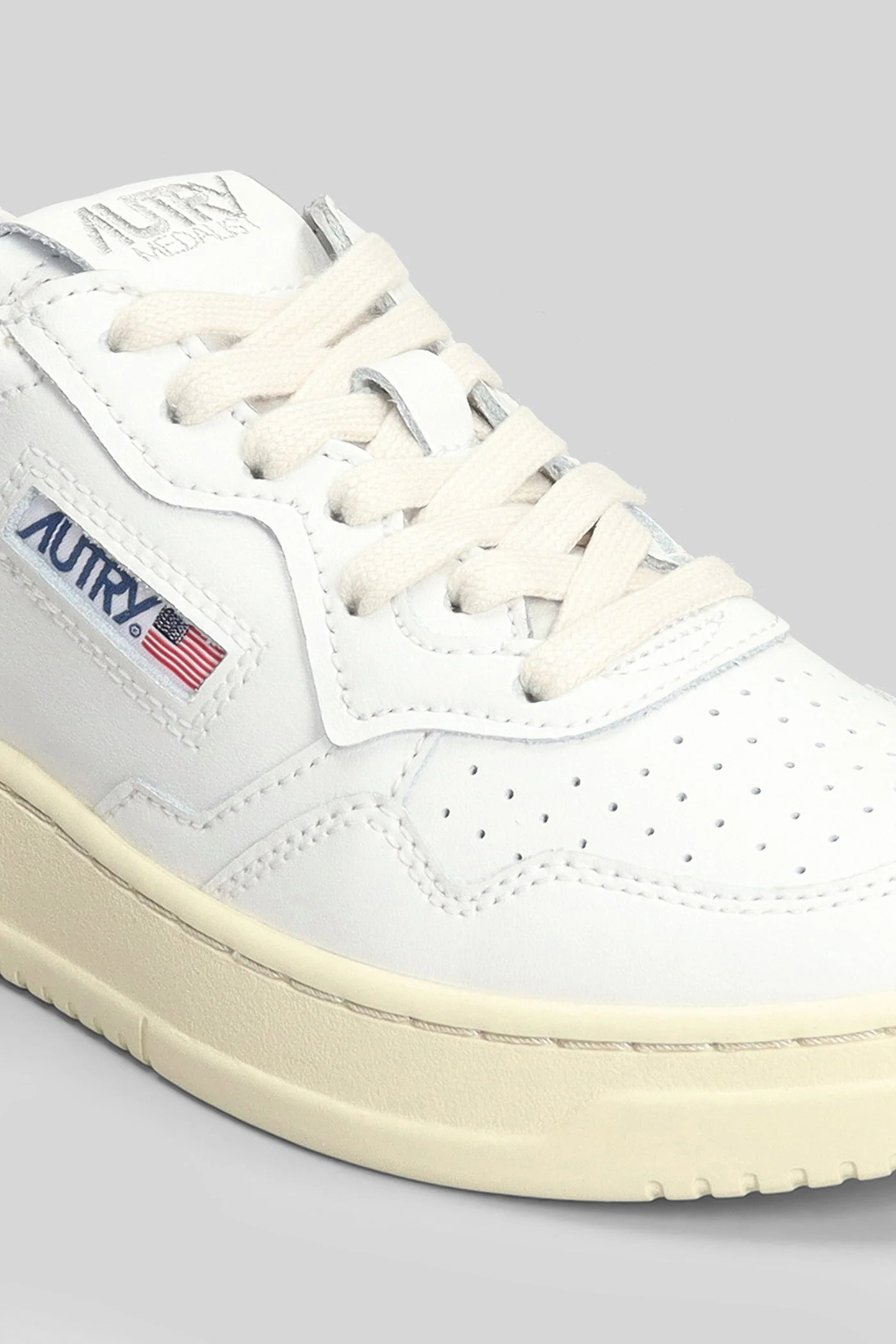 Medalist Sneakers in white leather - Image 5