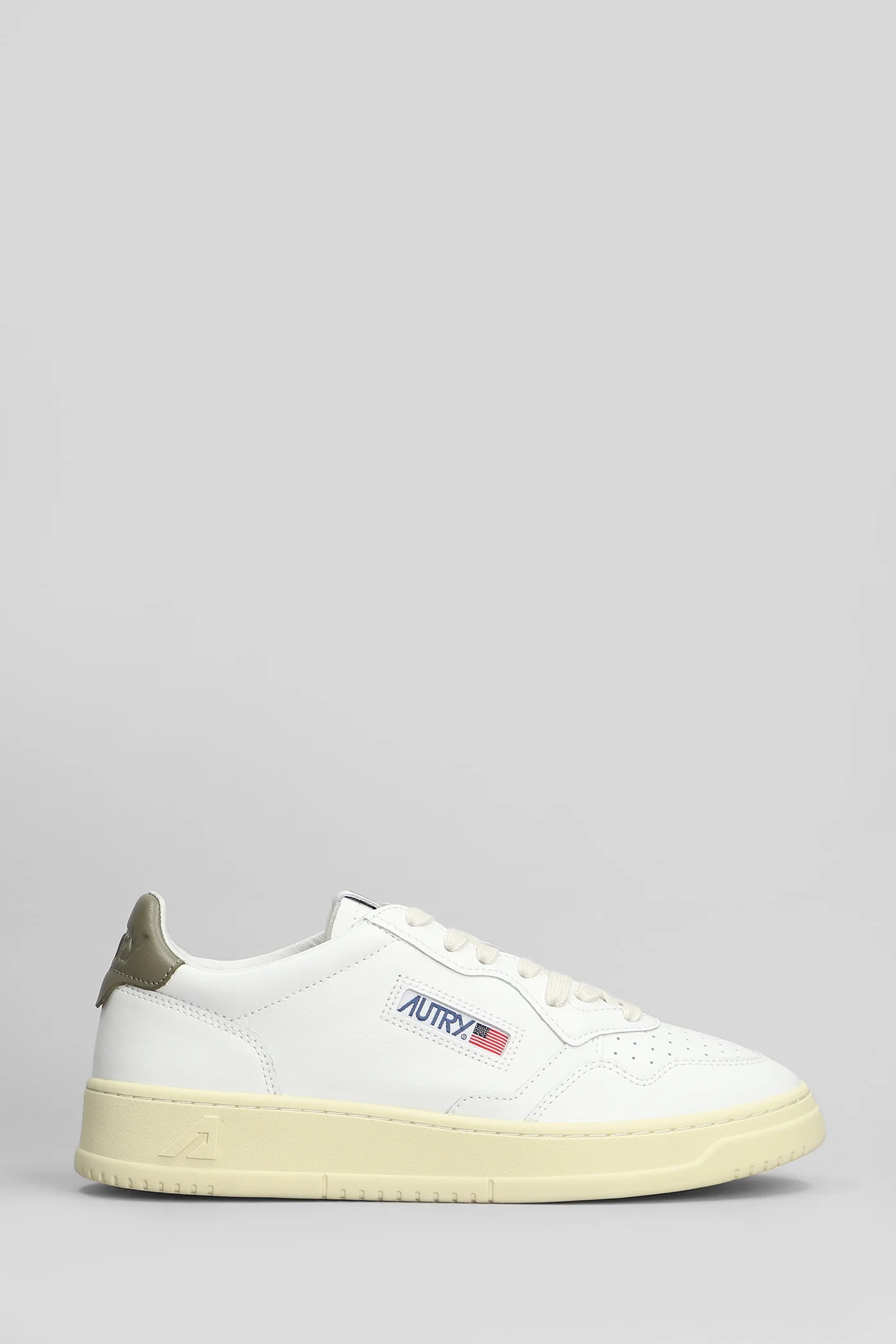 Medalist Sneakers in white leather