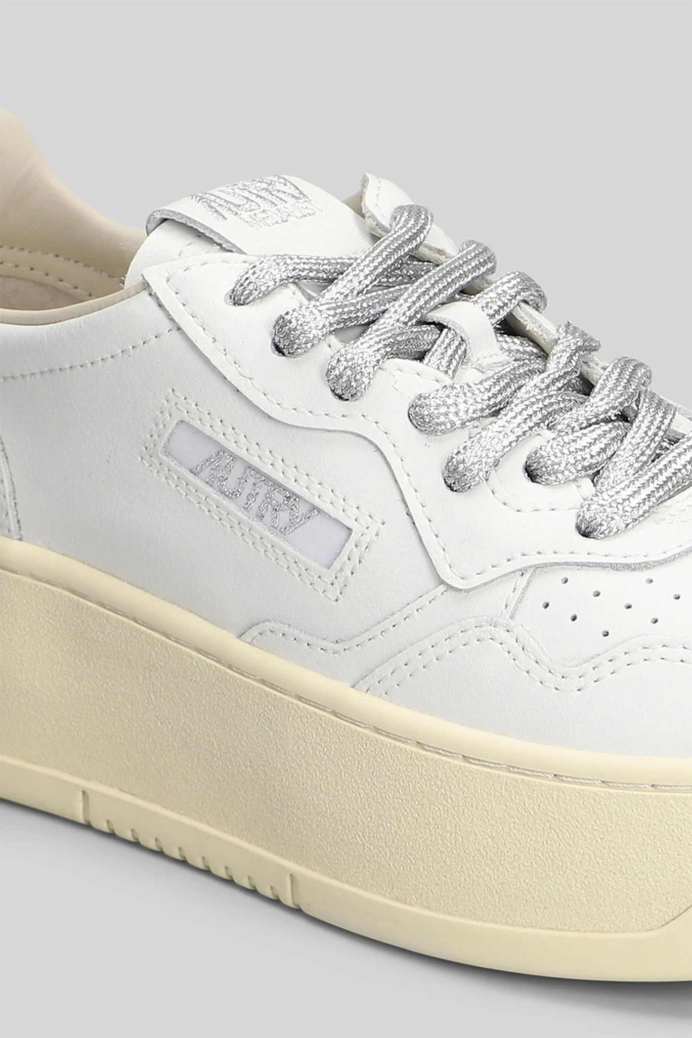 Platform low Sneakers in white leather - Image 5