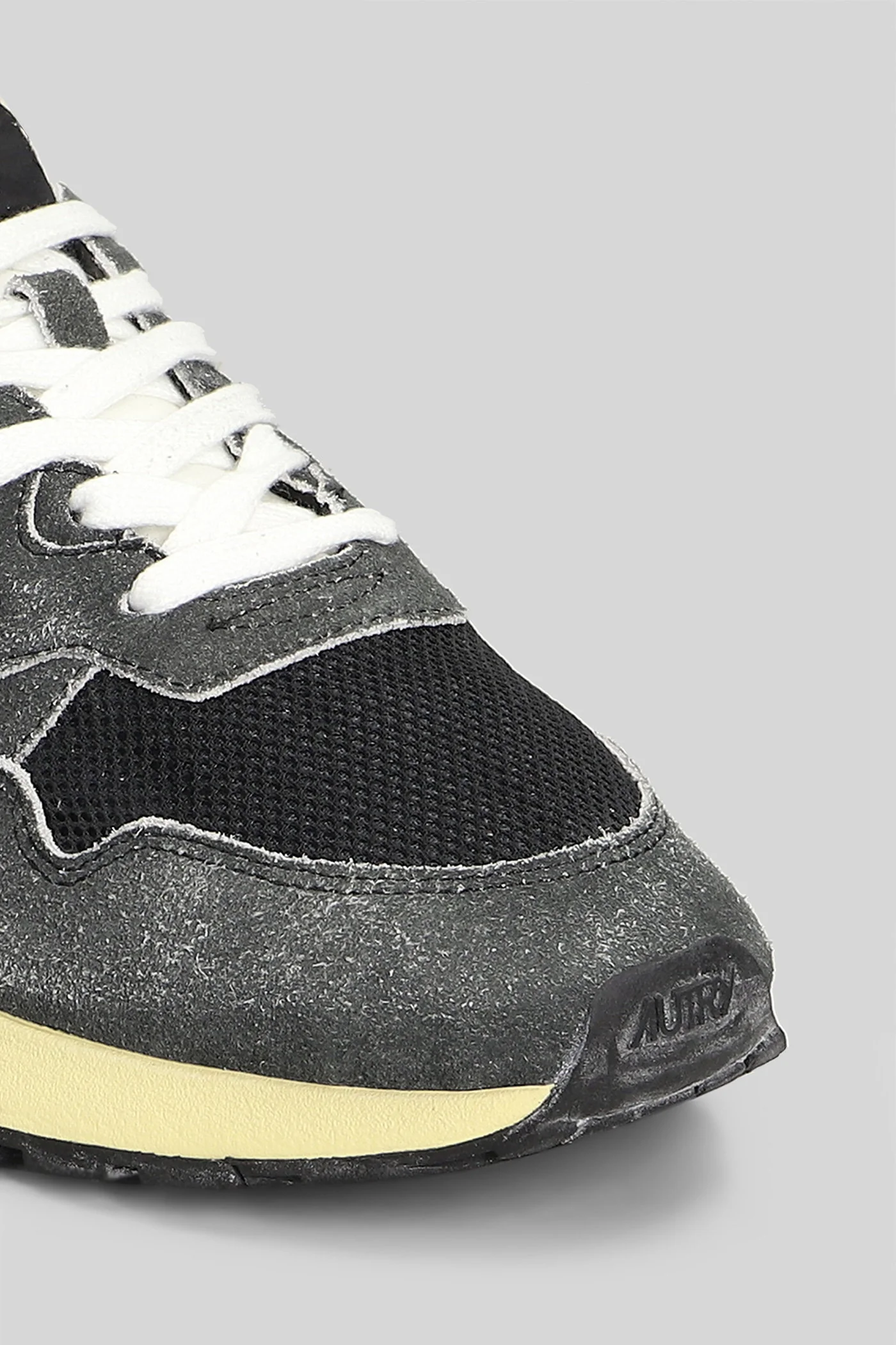 Reelwind Low Sneakers in black Suede and fabric - Image 5