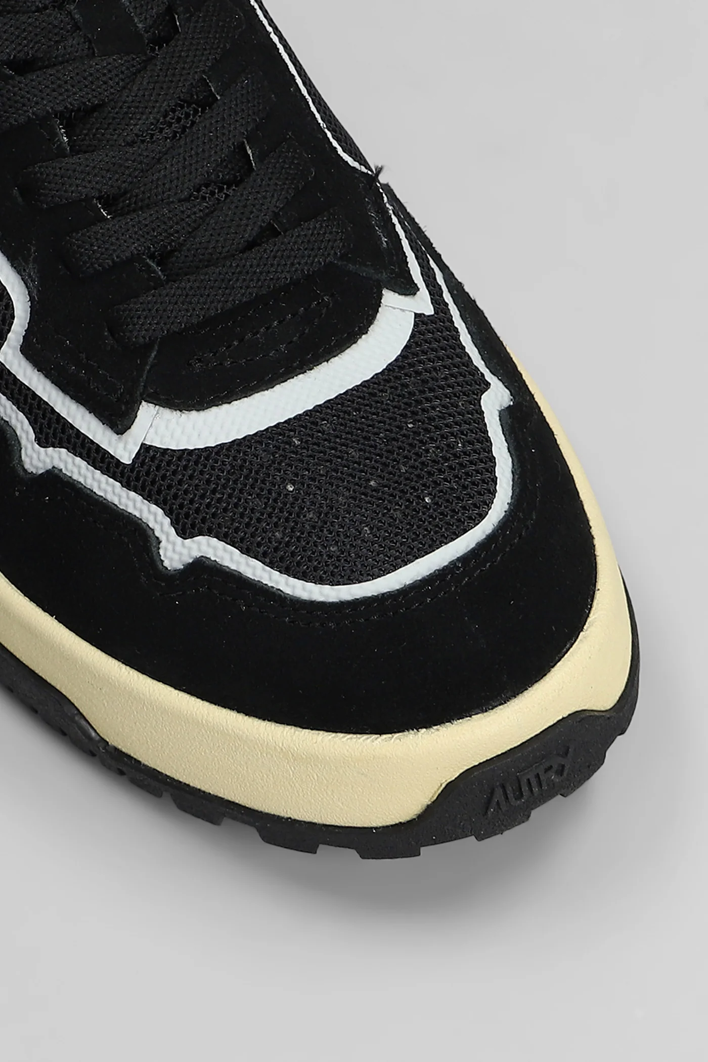 Wildpace Low Sneakers in black Suede and fabric - Image 5