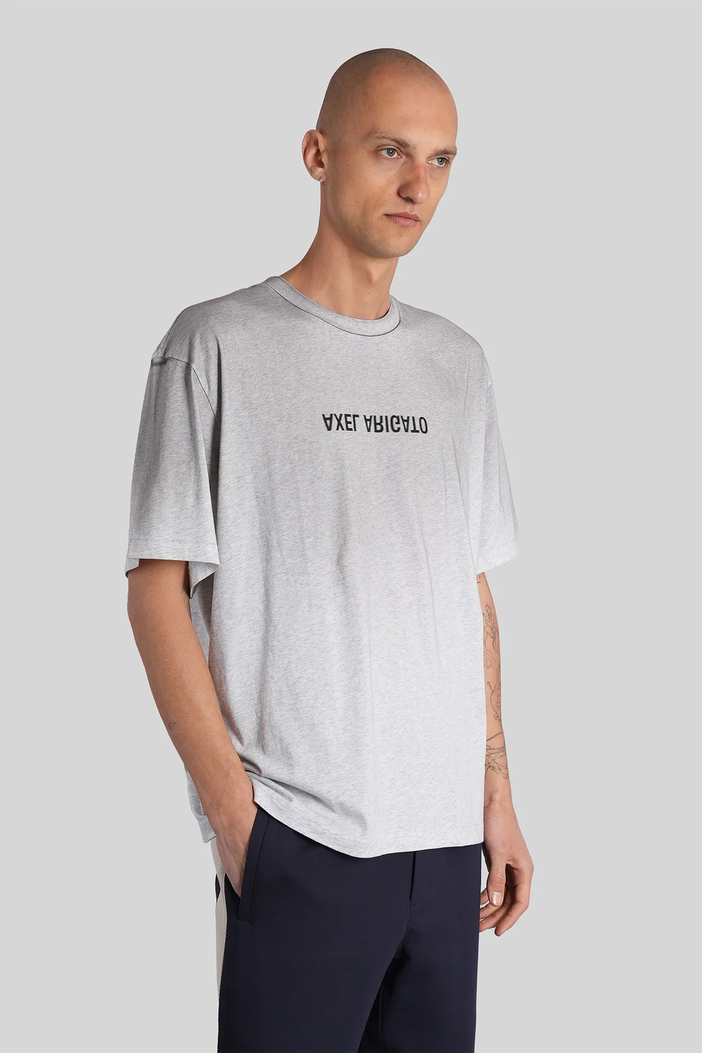 Distort Light T-Shirt in grey cotton - Image 4