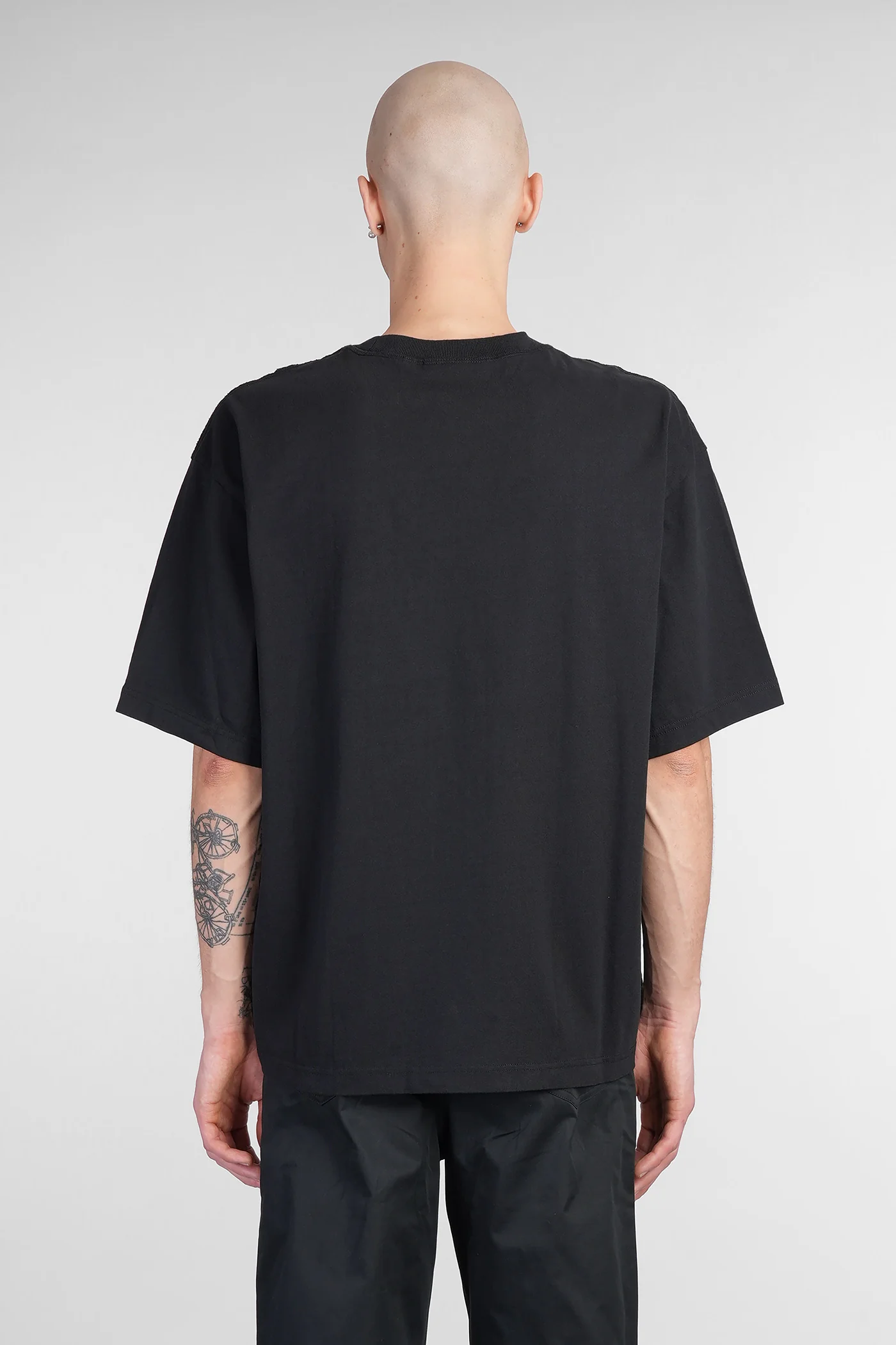 Honor T-Shirt in black cotton - Image 3