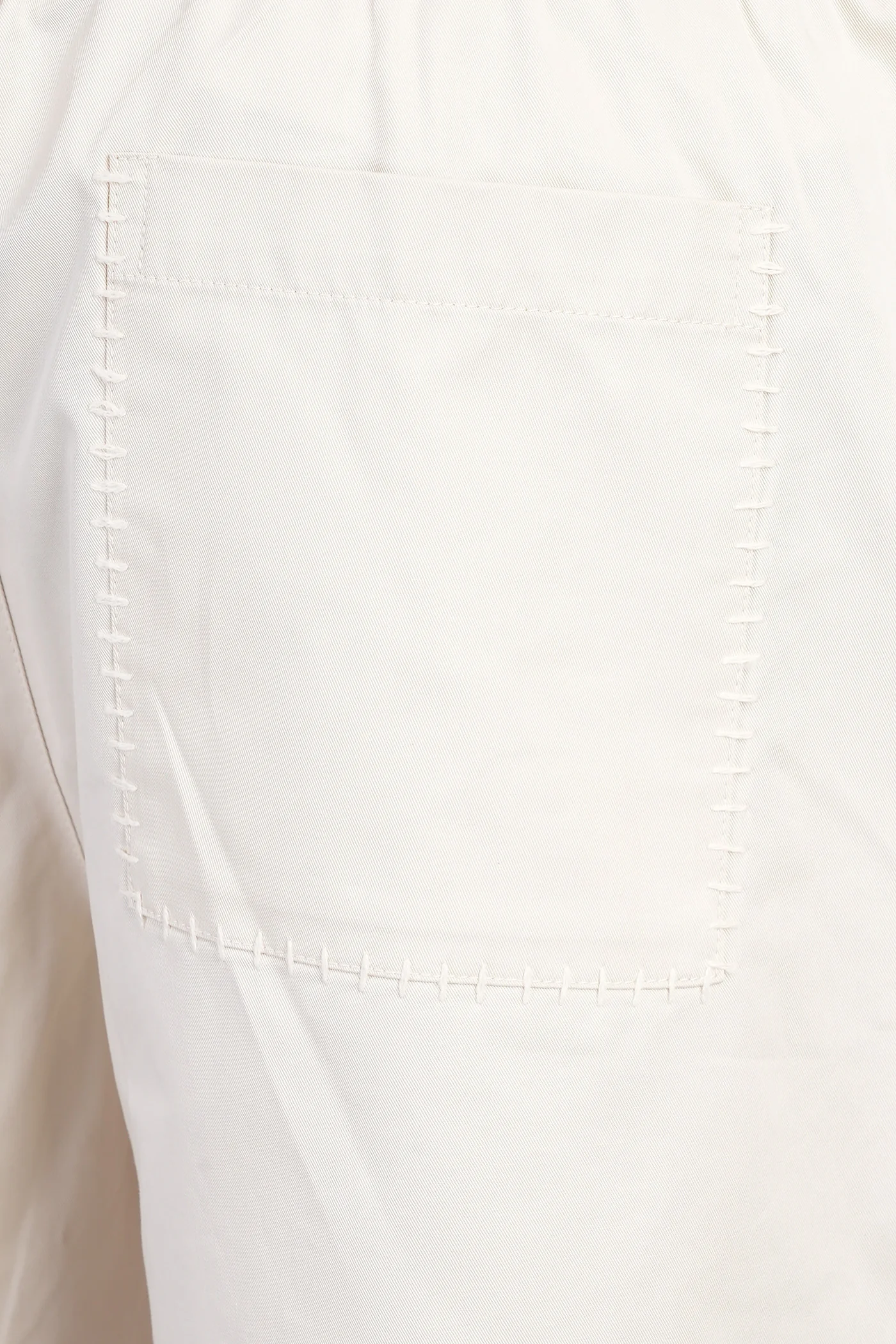 Stitch Shorts in beige cotton - Image 5