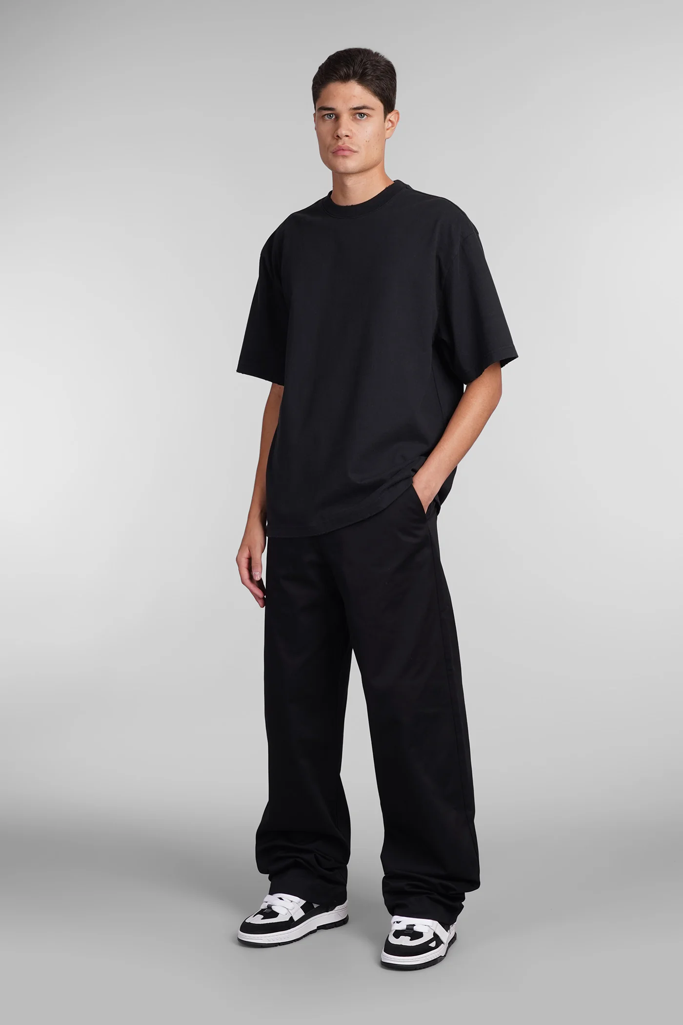 T-Shirt in black cotton - Image 2