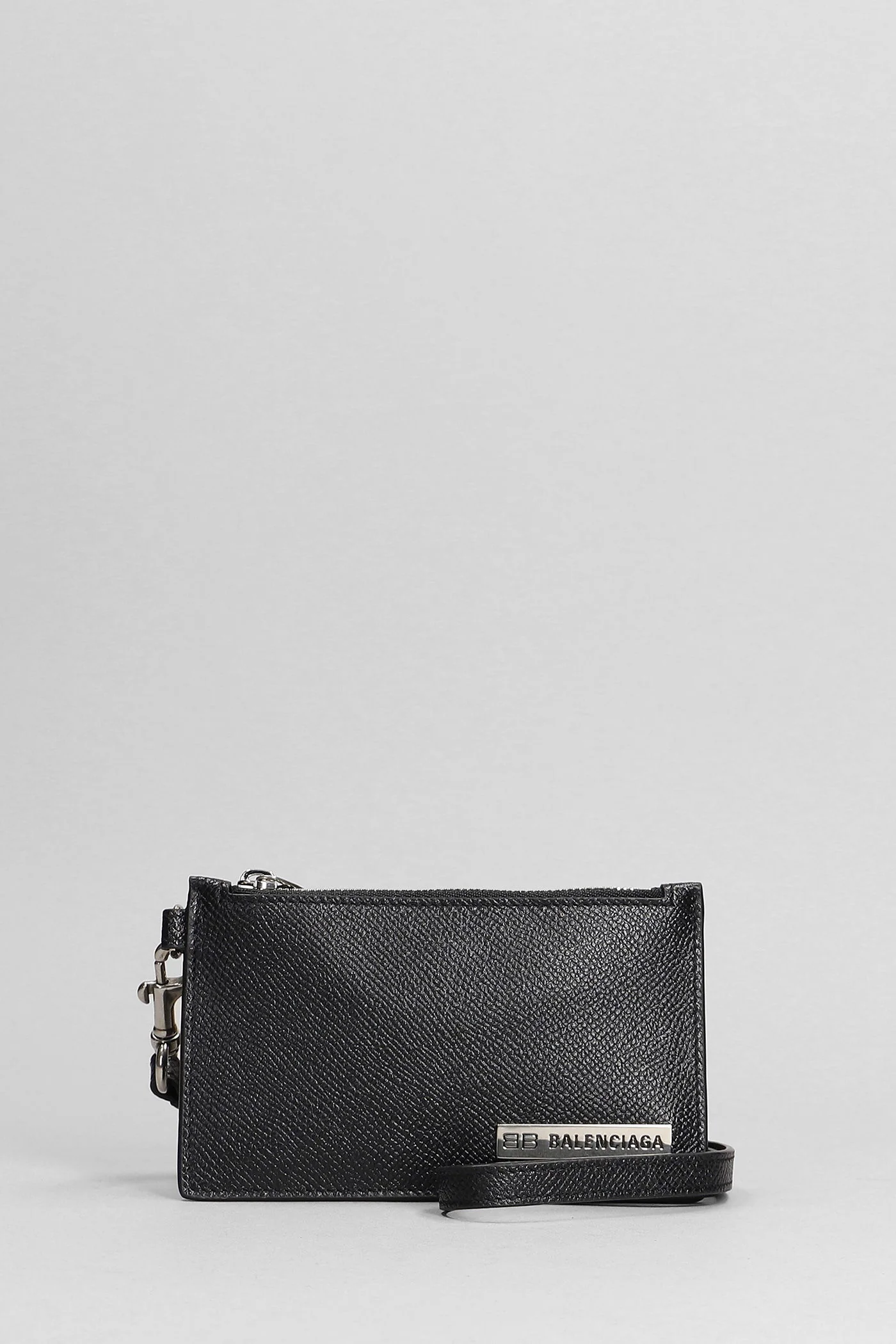 Clutch in black leather