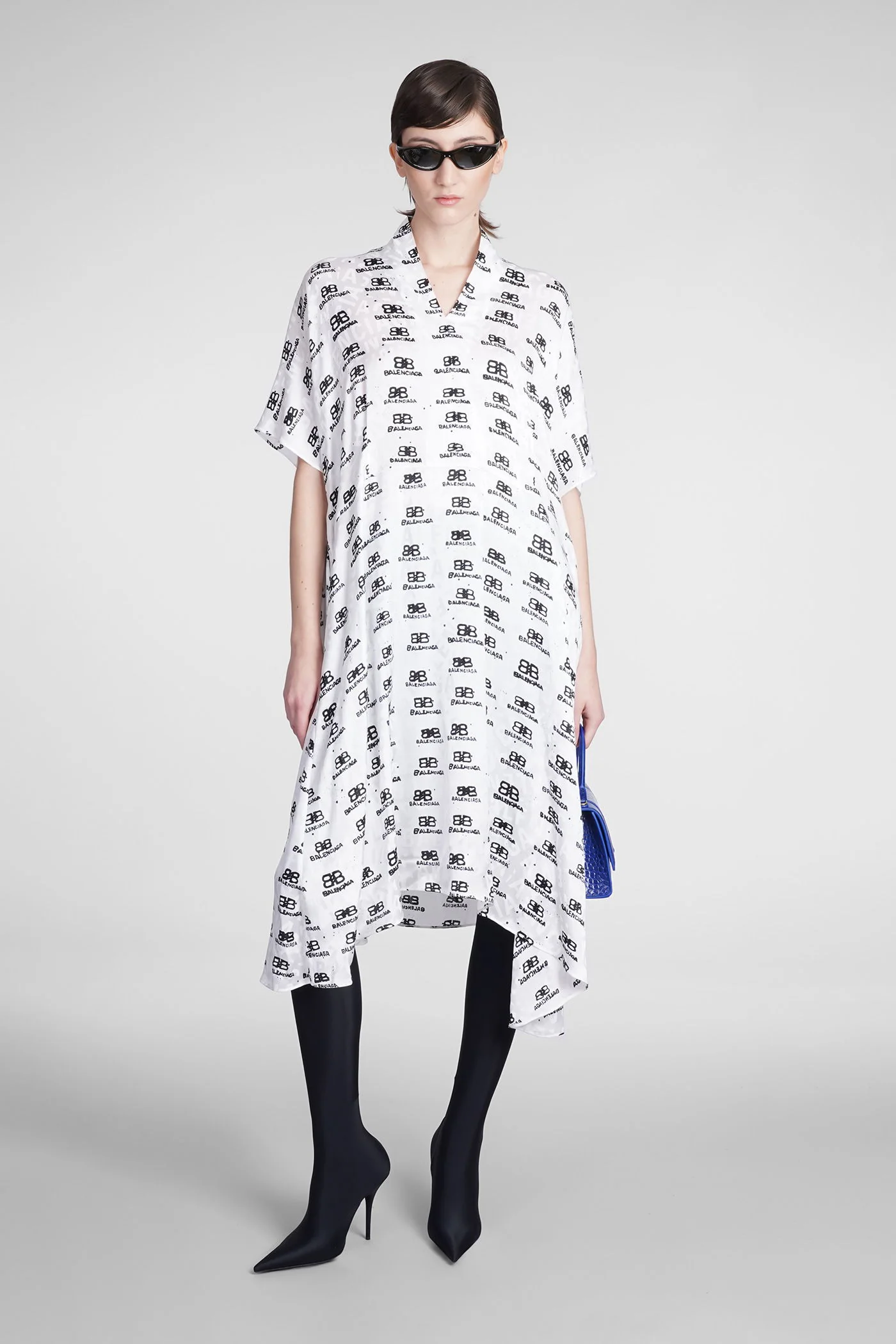 Dress woman in white silk - Image 2
