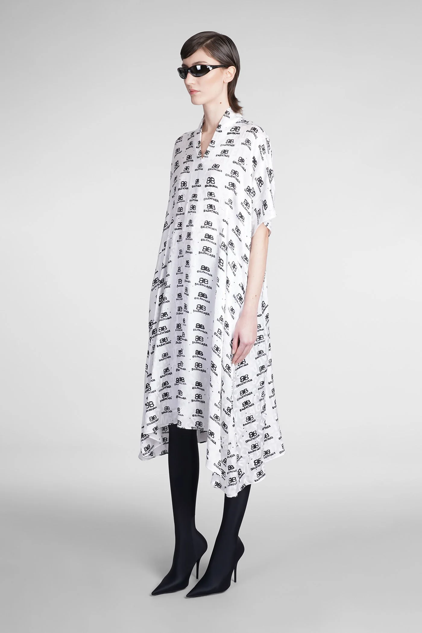 Dress woman in white silk - Image 4