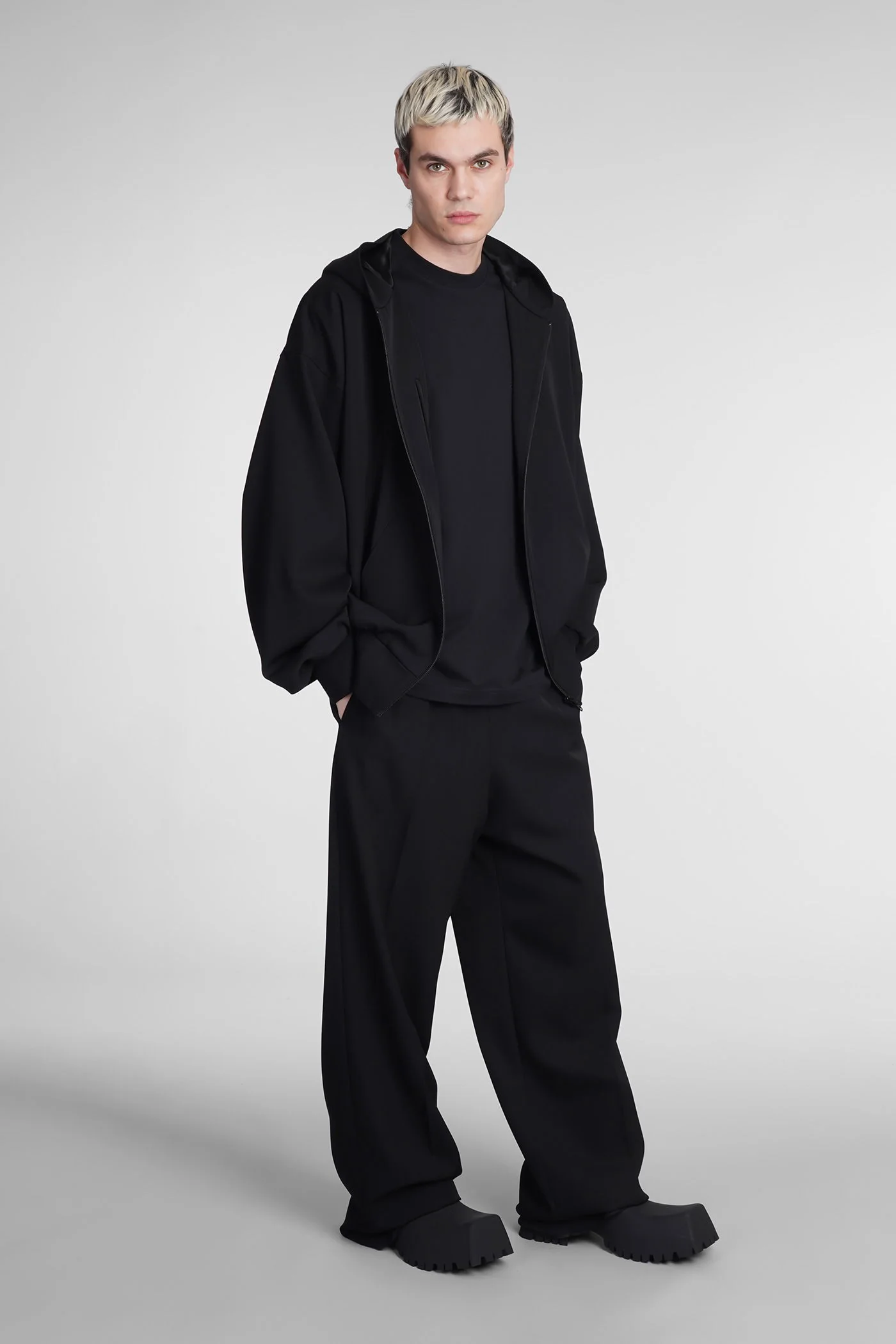 Pants in black wool - Image 2