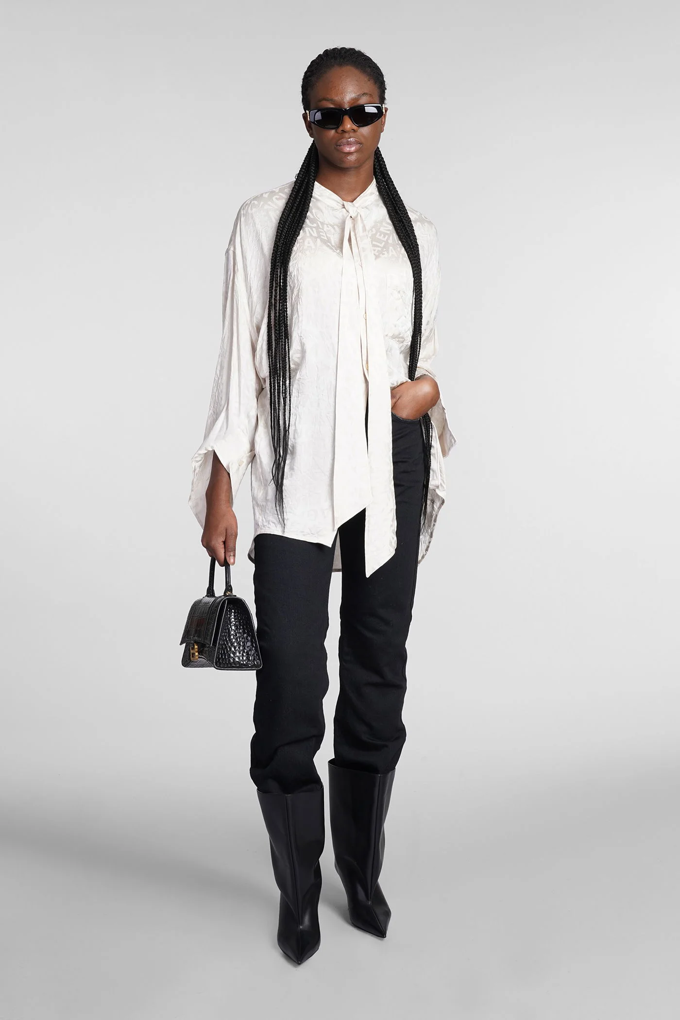 Shirt in beige silk - Image 2