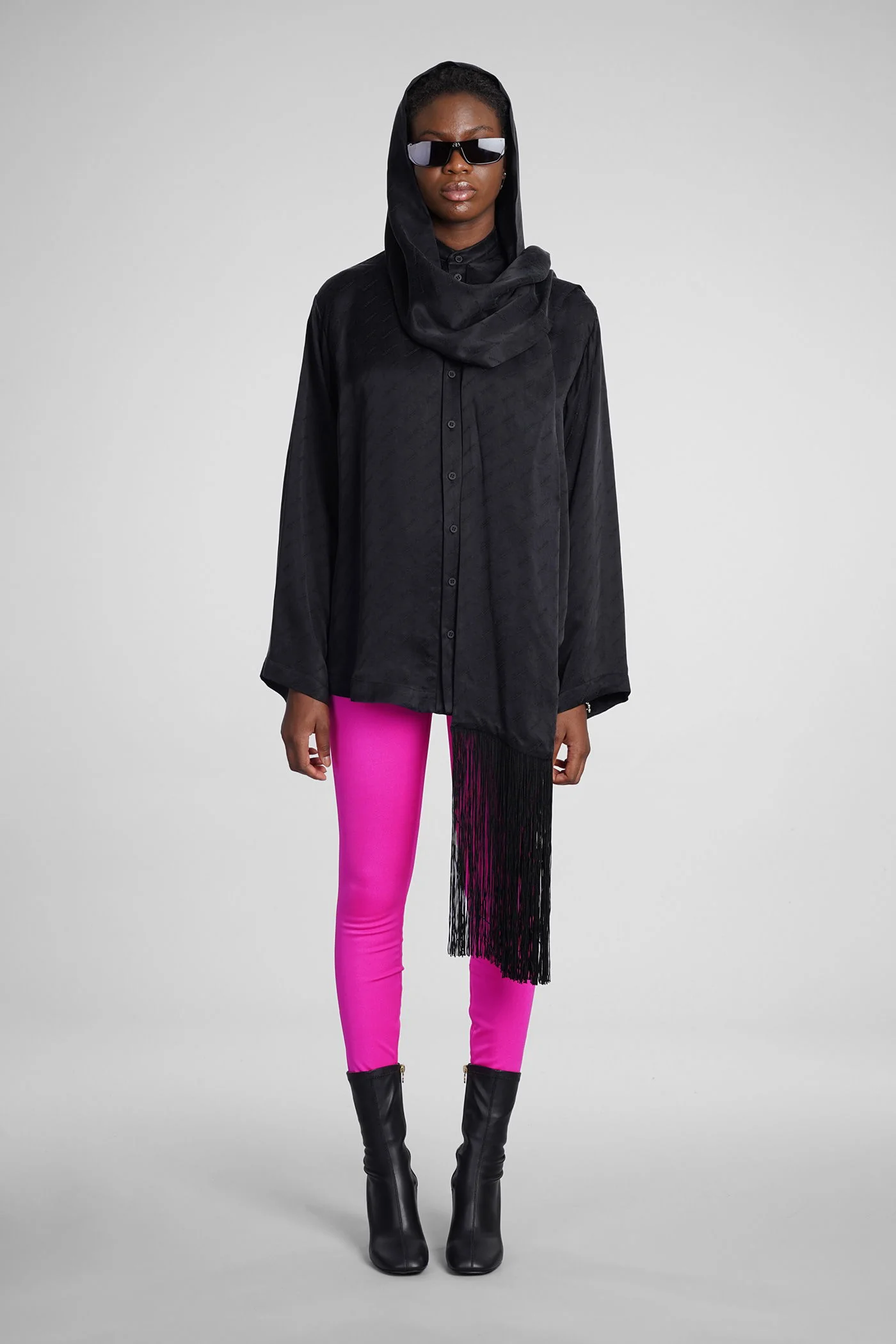 Shirt in black viscose