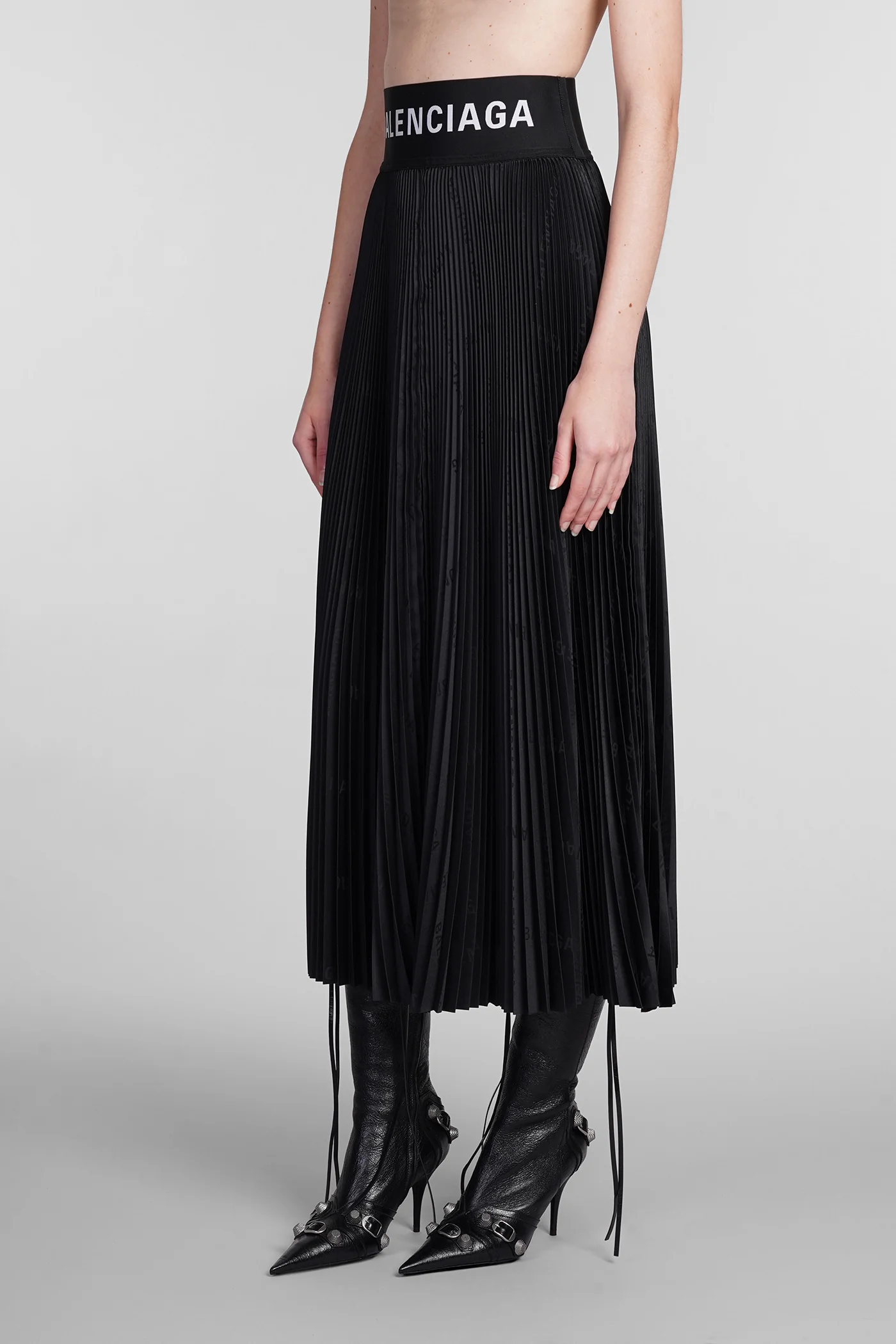 Skirt in black polyester - Image 4
