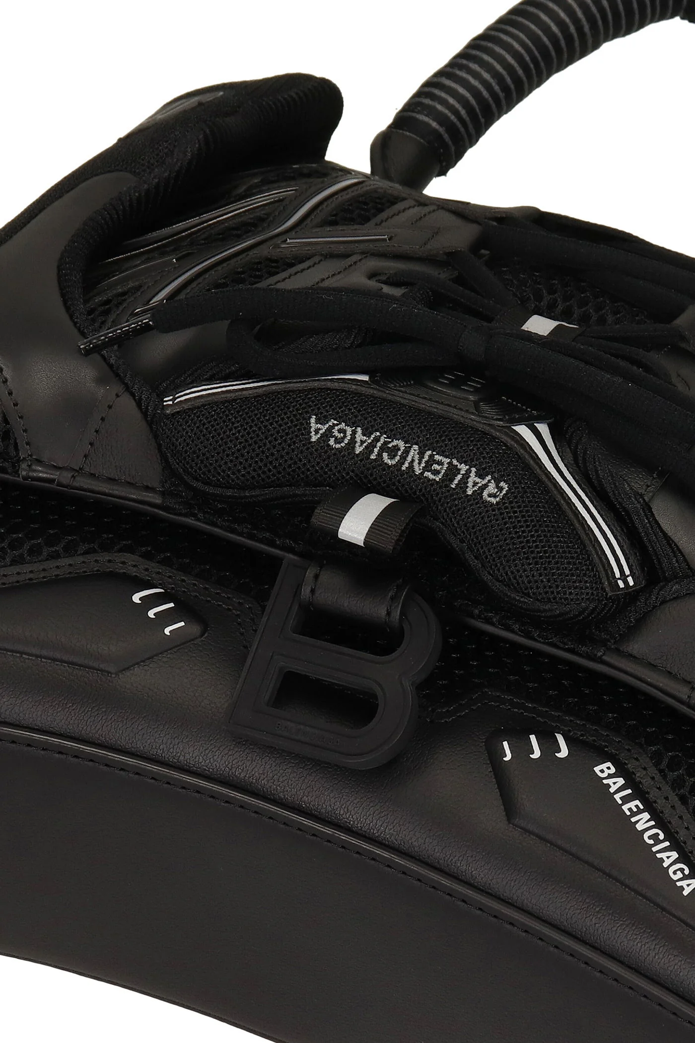 Sneakerhead Hand bag in black faux leather - Image 5