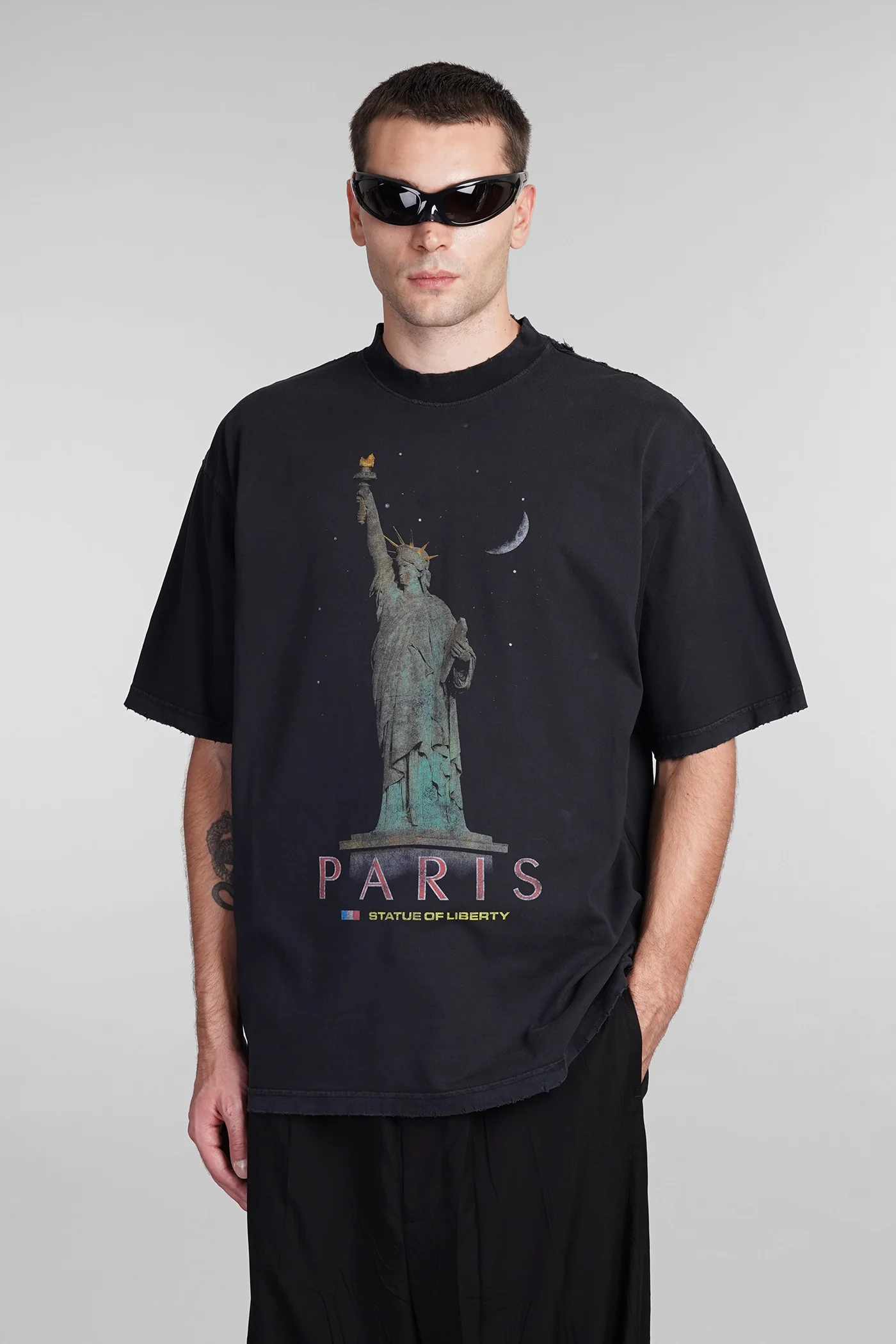T-Shirt in black cotton