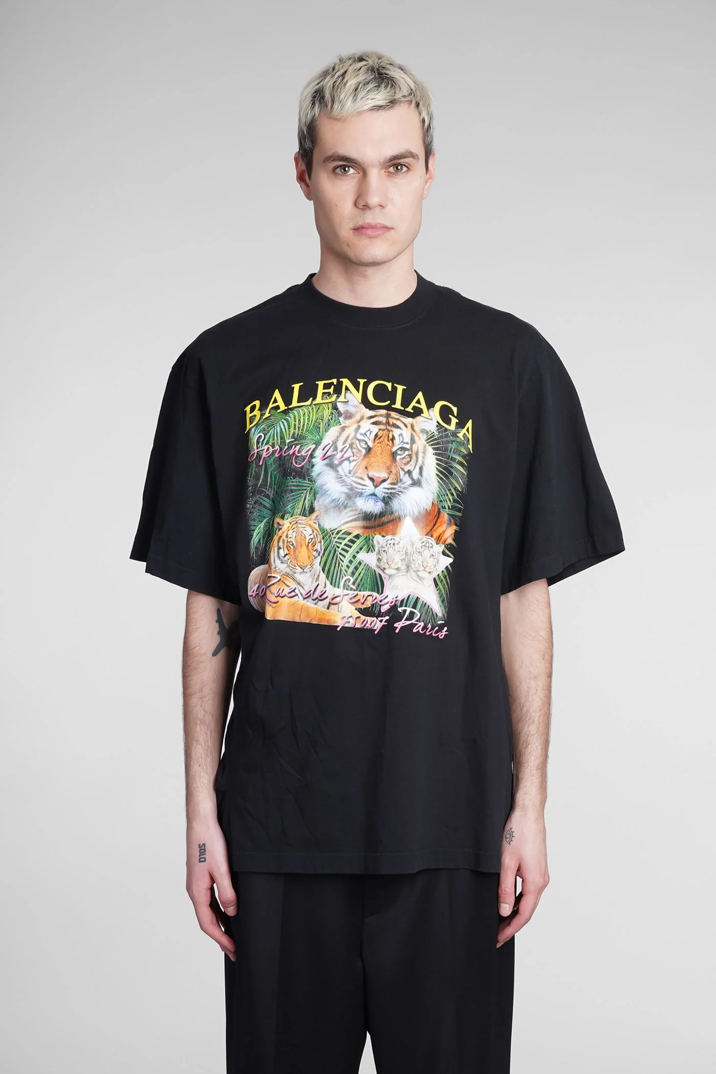 T-Shirt in black cotton