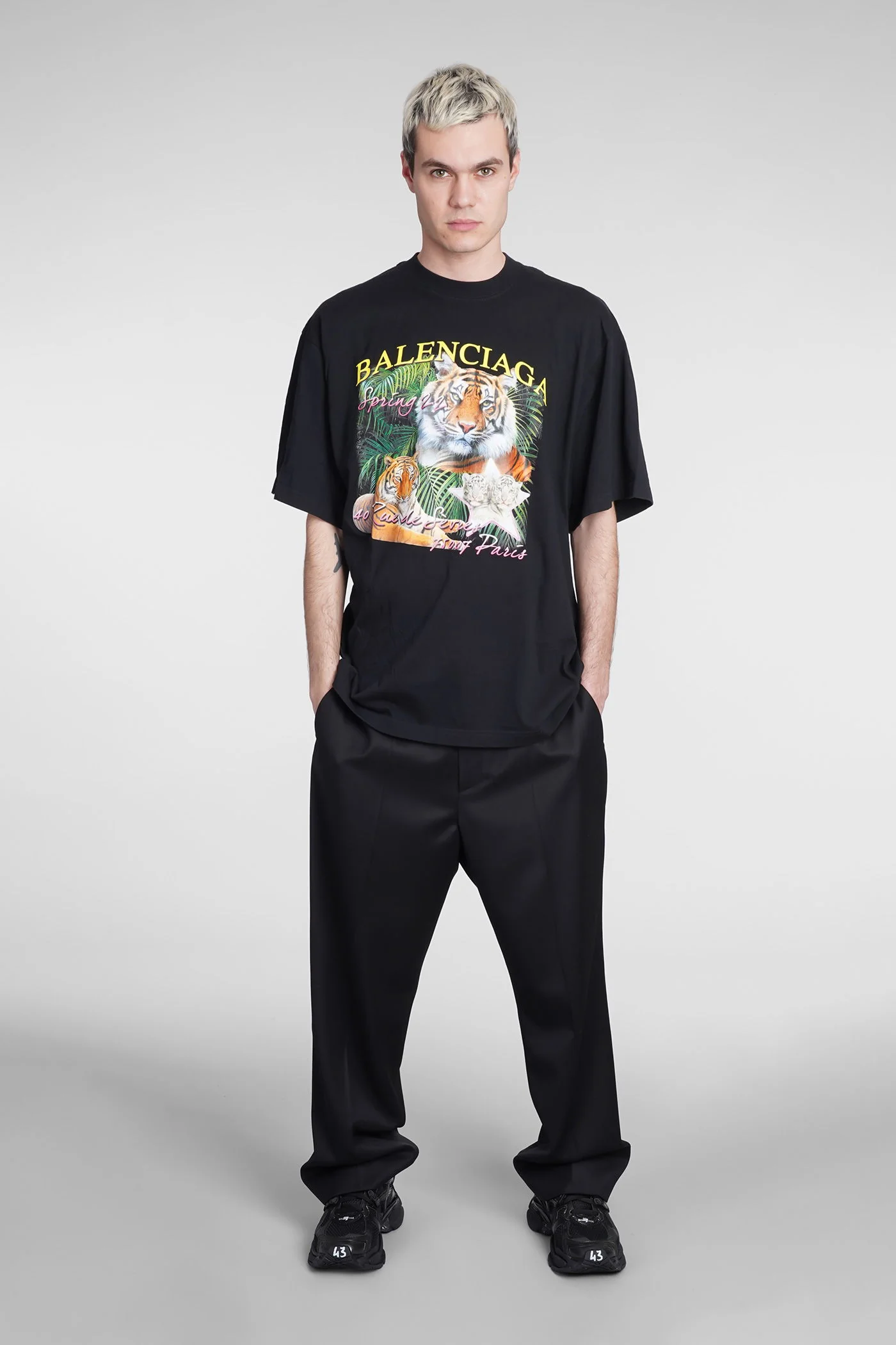T-Shirt in black cotton - Image 2