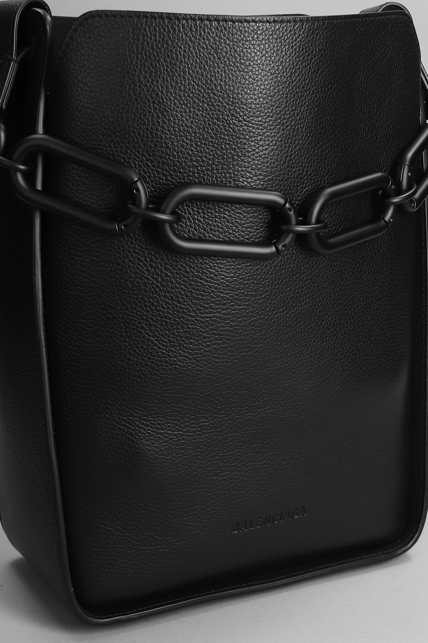Tool 2.0 Tote in black leather - Image 4